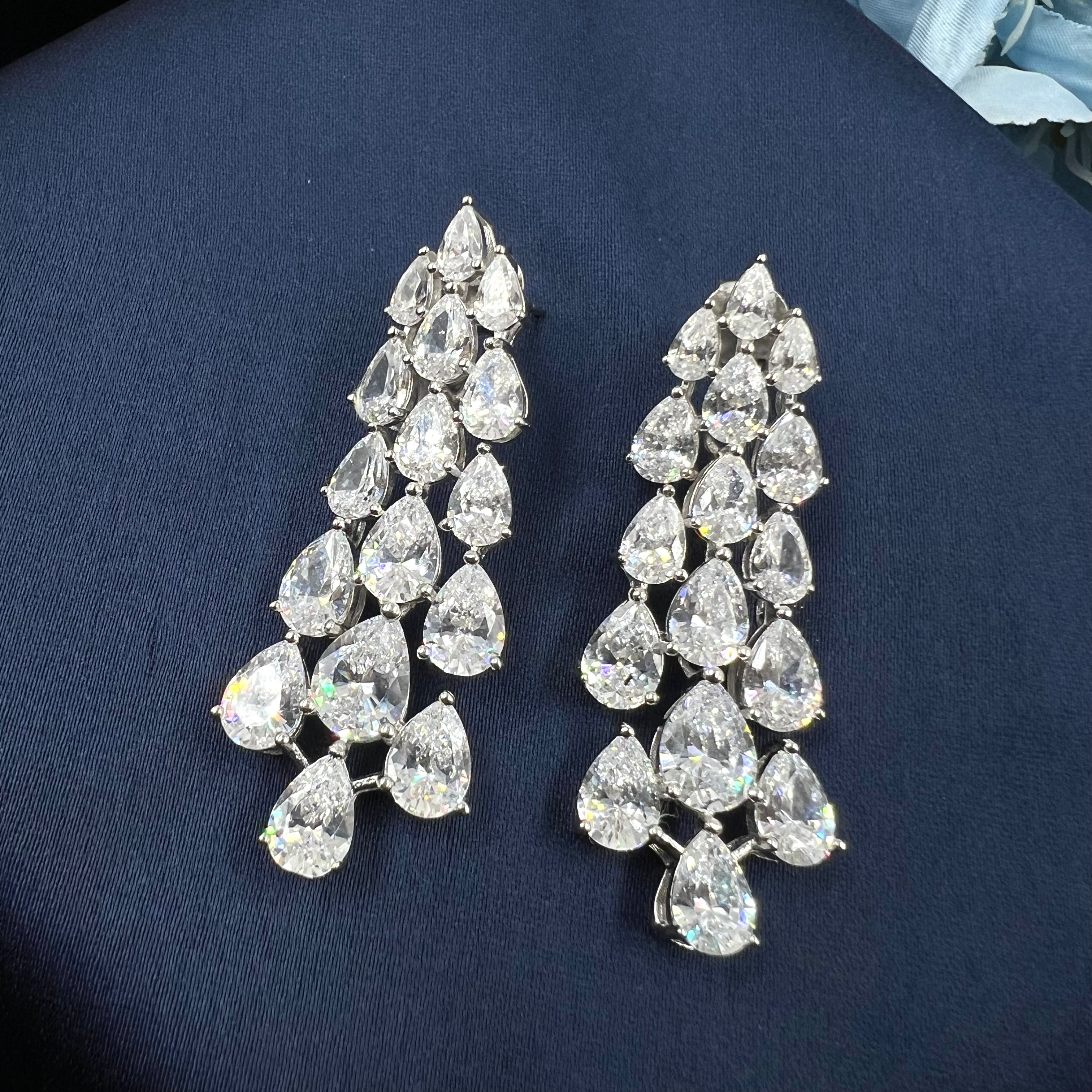 Ira Necklace Set