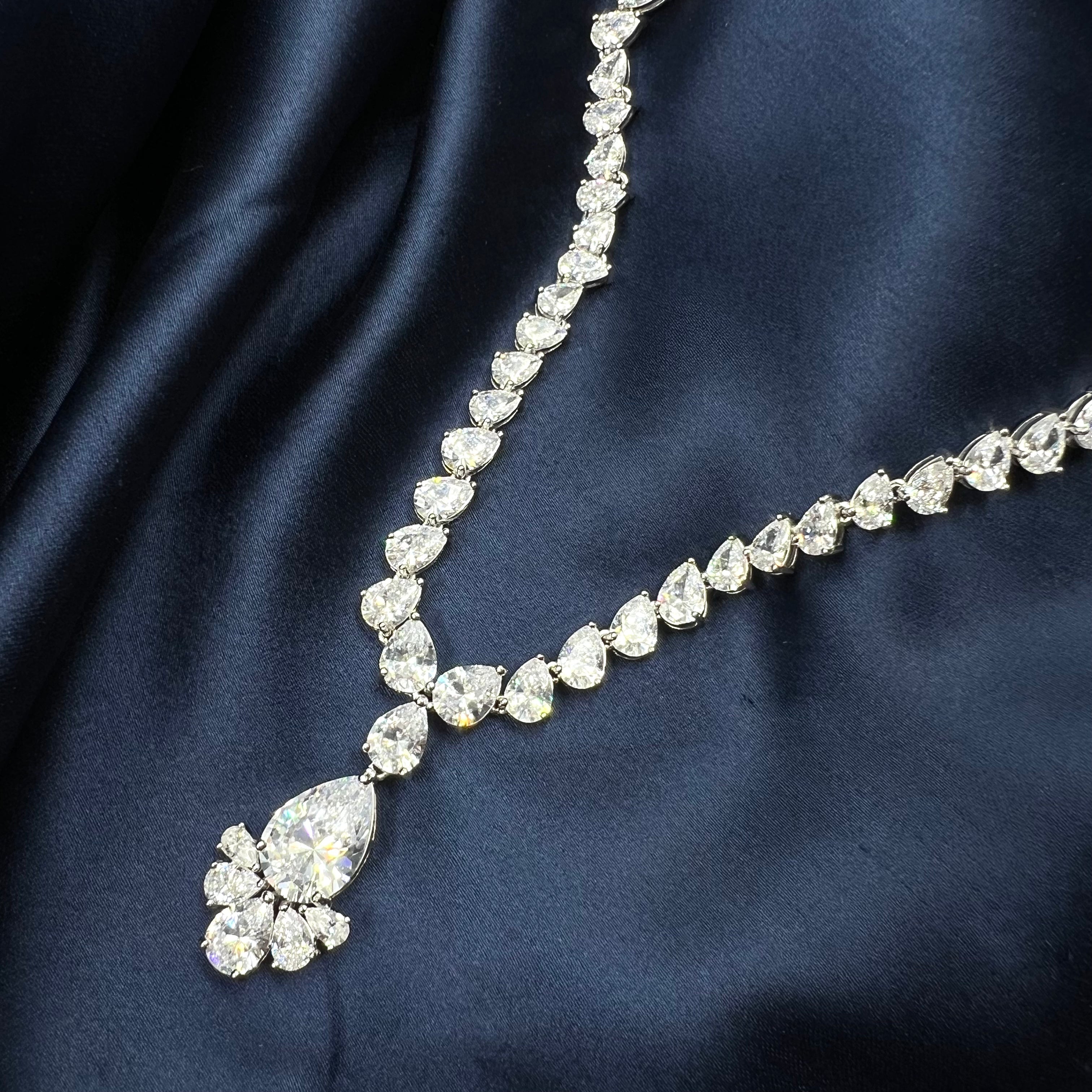 Ira Necklace Set