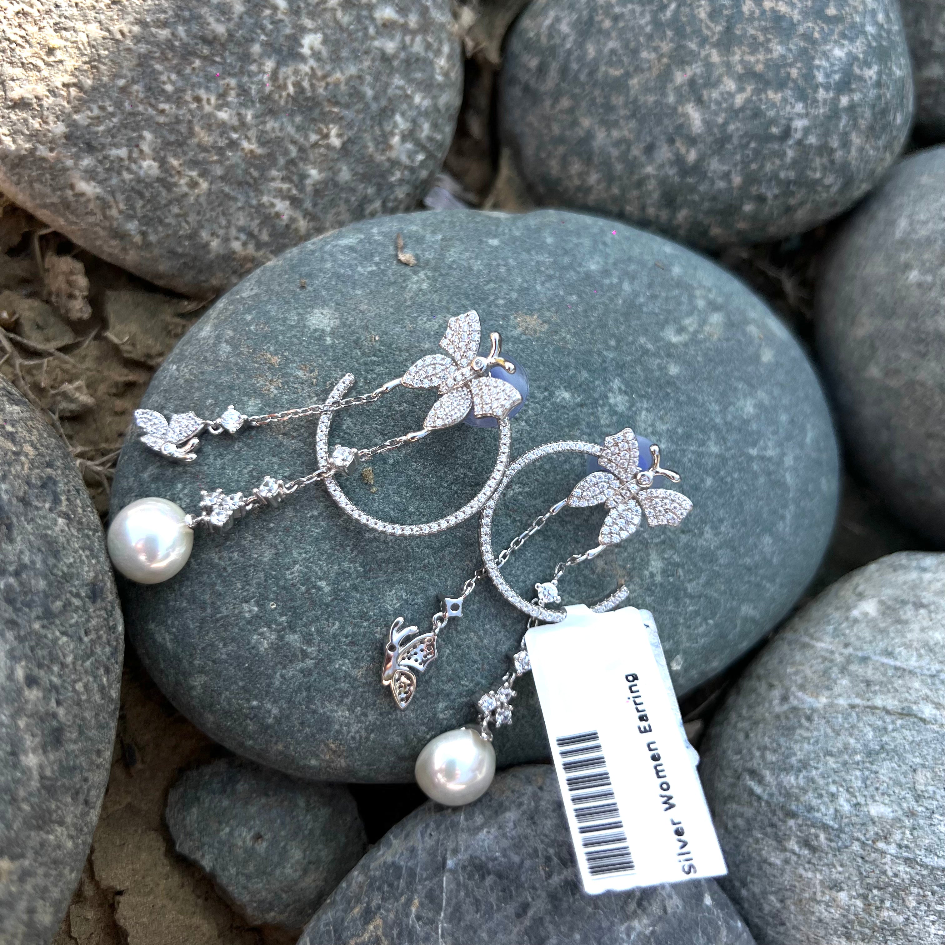 Flutter Gleam Earrings