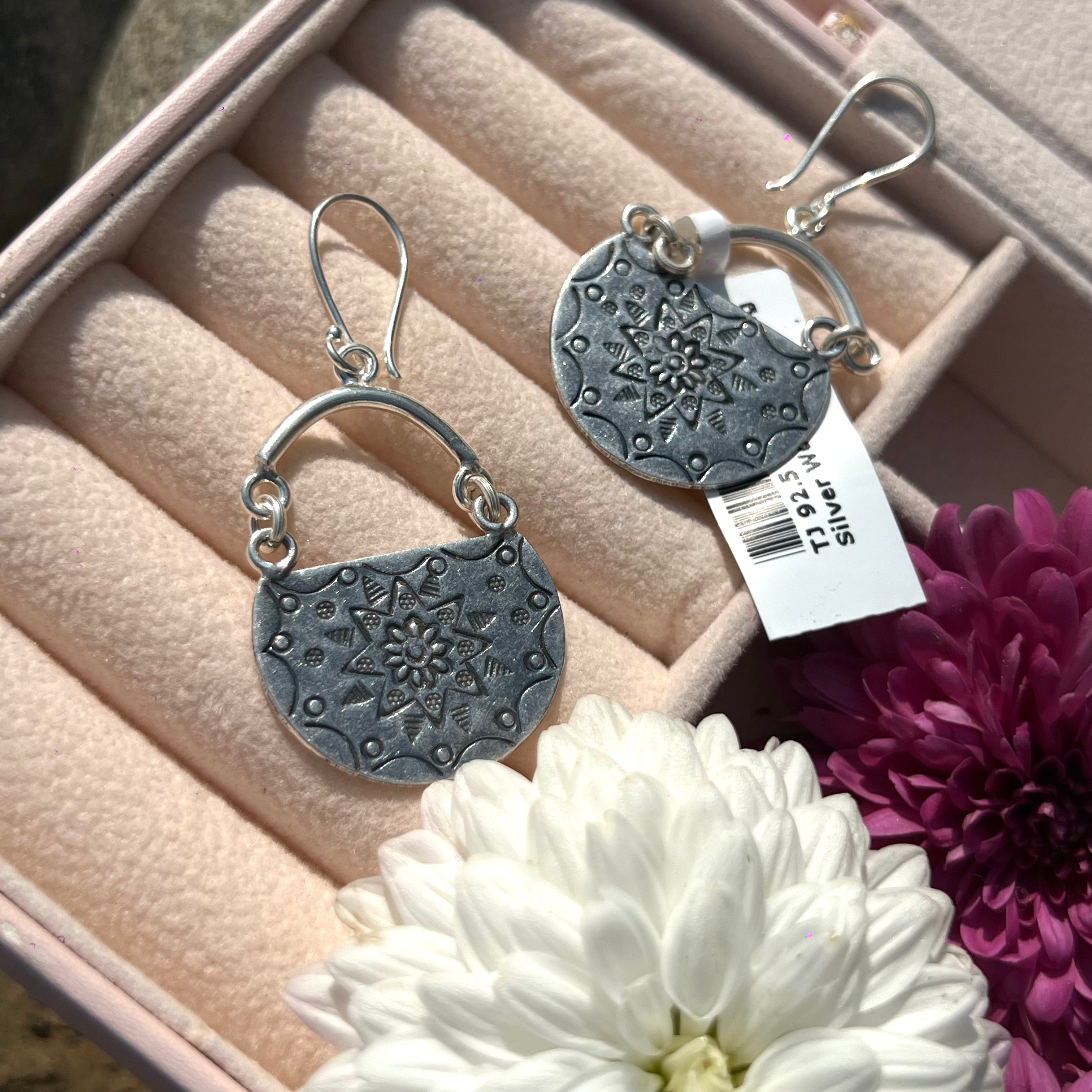 Aura Curve Earrings