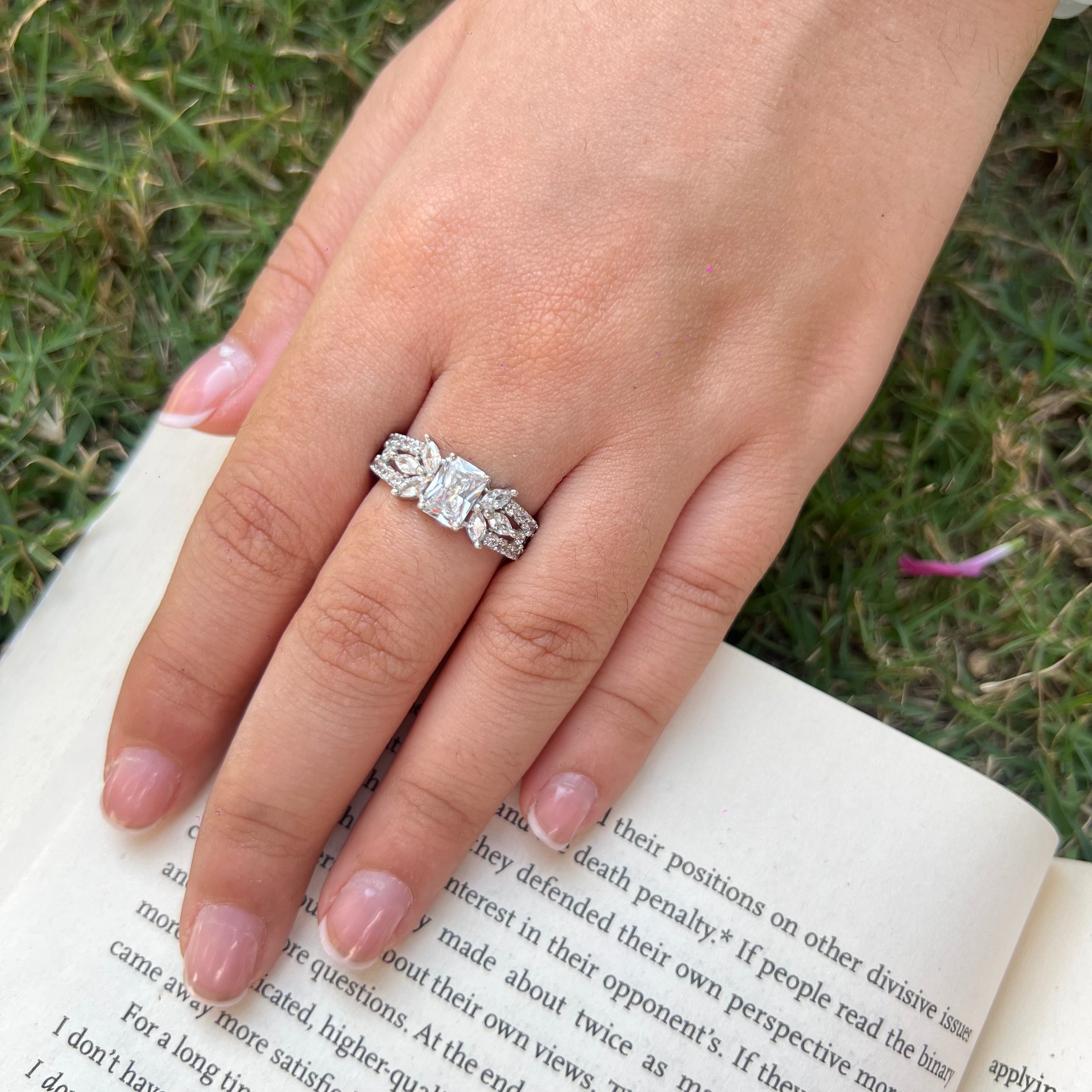 Mirage Loop Ring