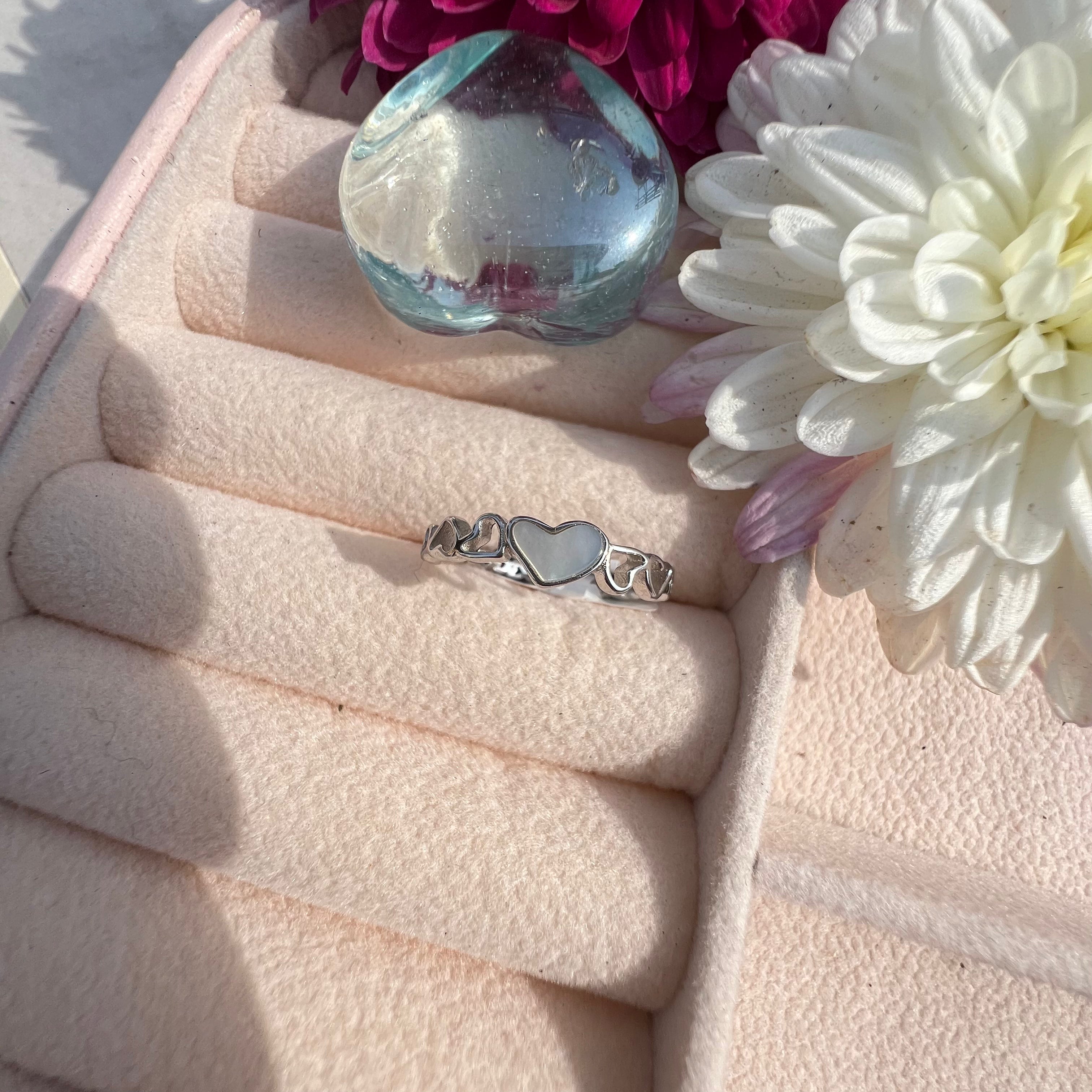 Sweet Ivy Ring