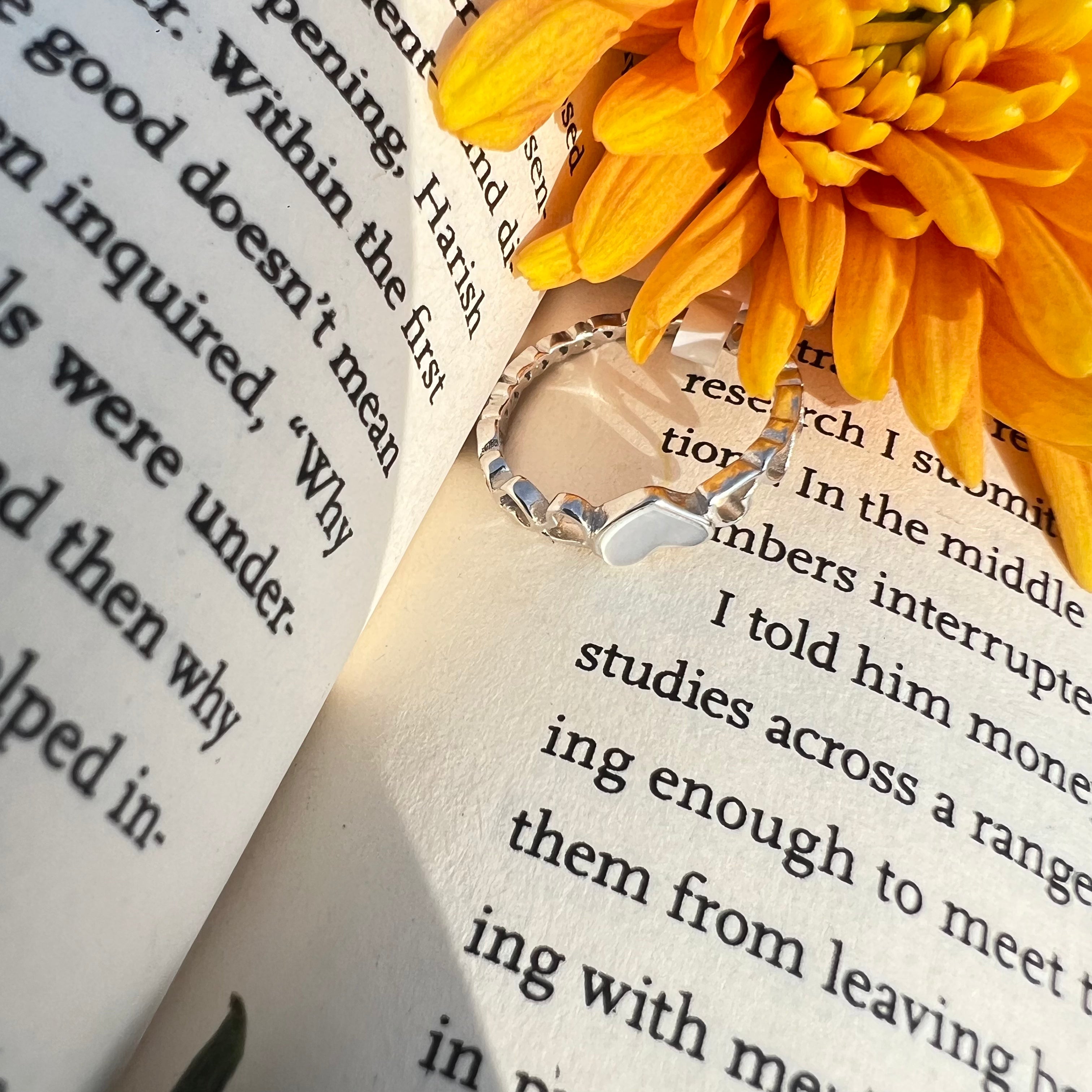 Sweet Ivy Ring