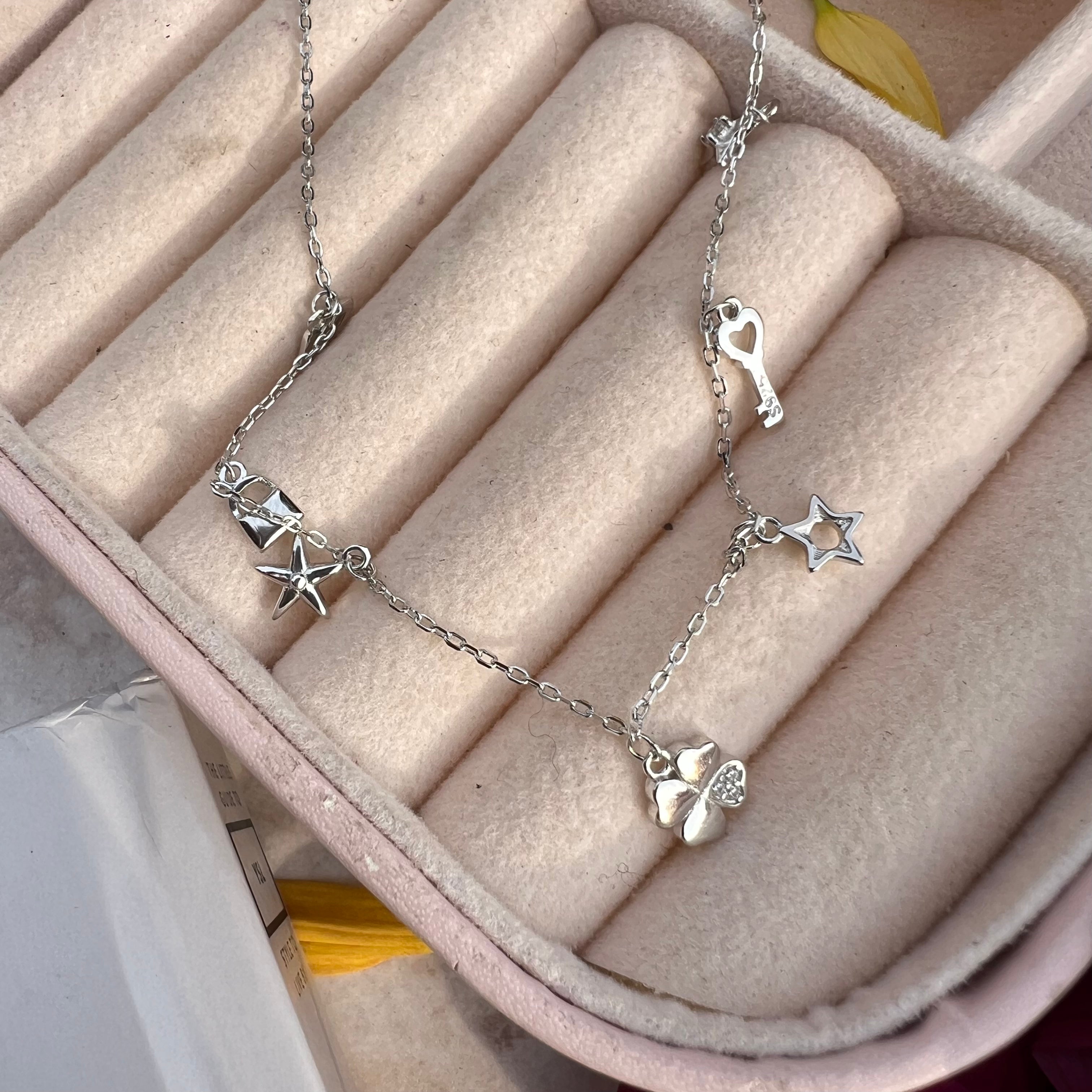 Élan Charms Bracelet