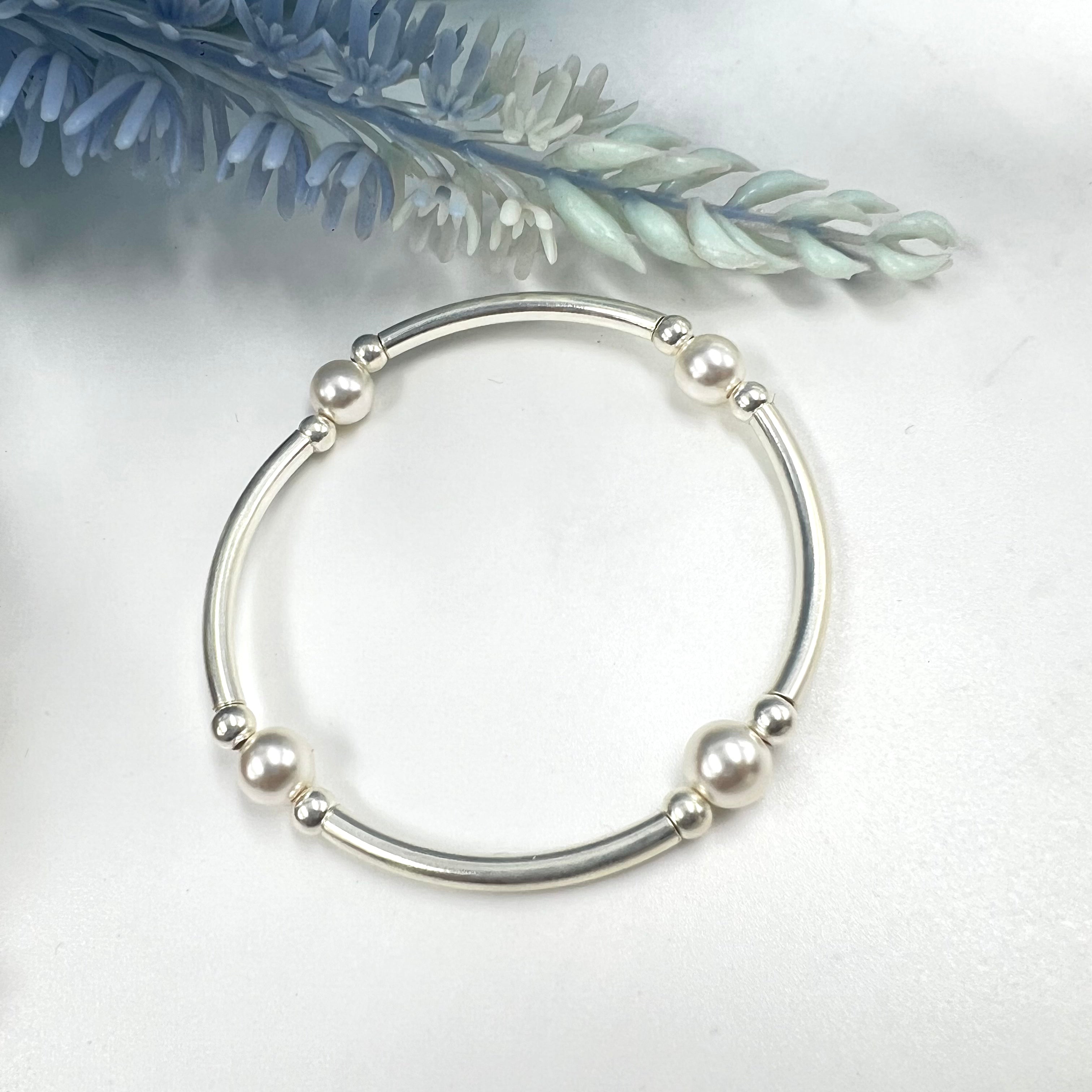 Stretchable Pearl Bracelet