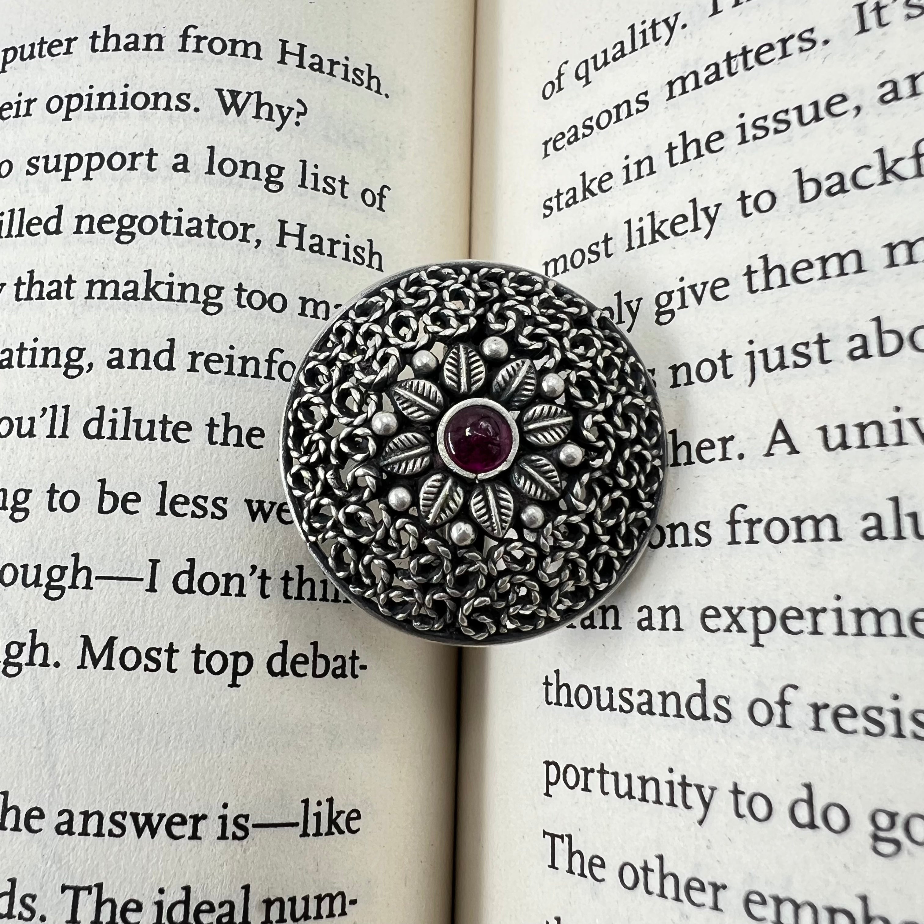 Kolha Noir Ring