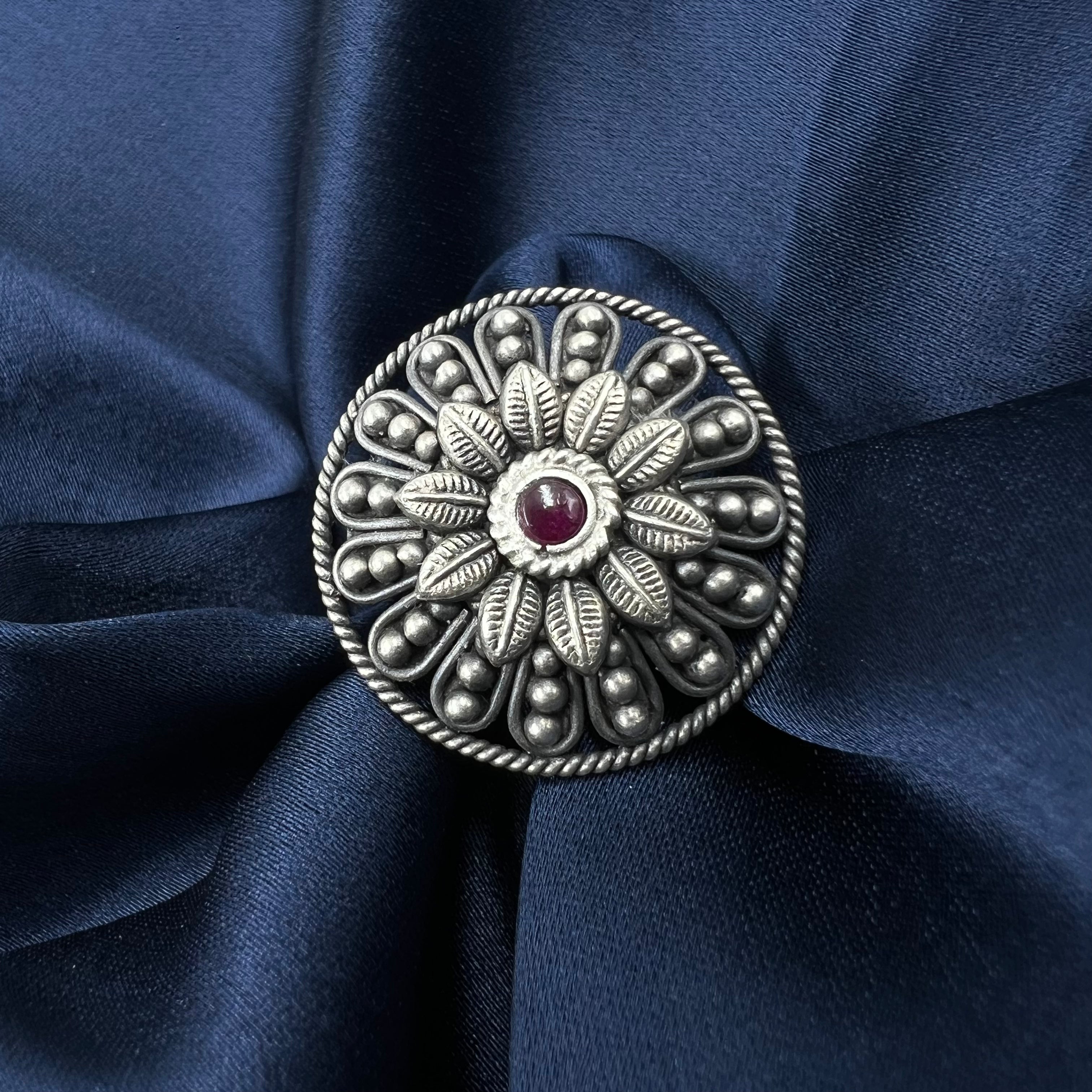 Anika Kolha Ring