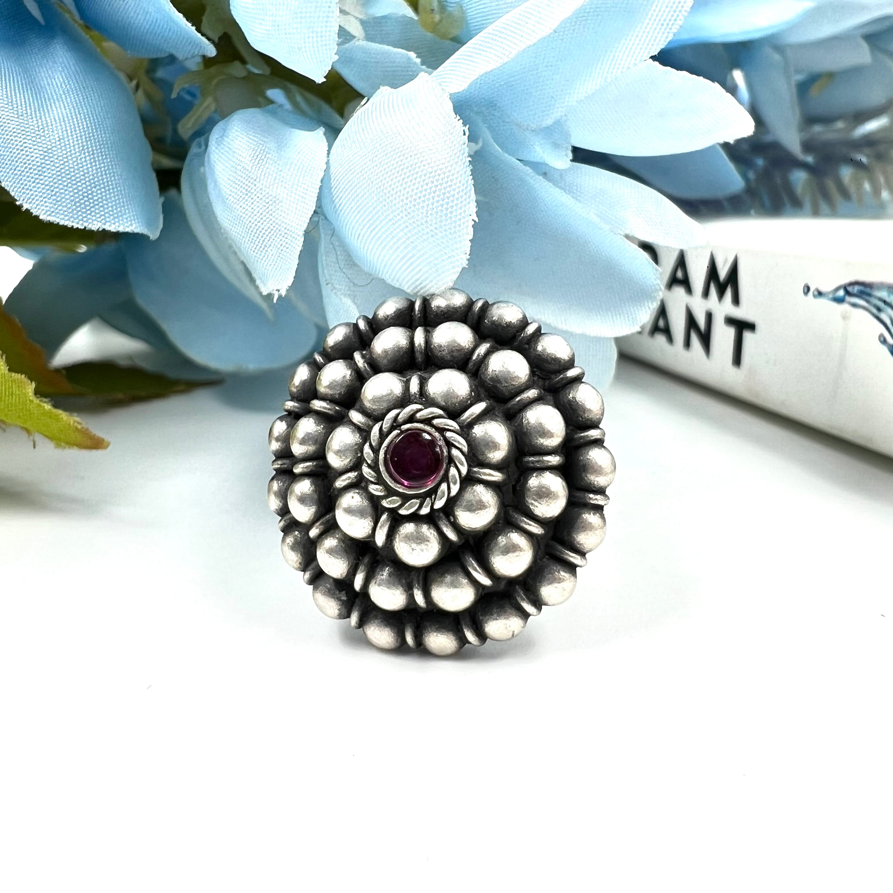 Indira Edge Ring