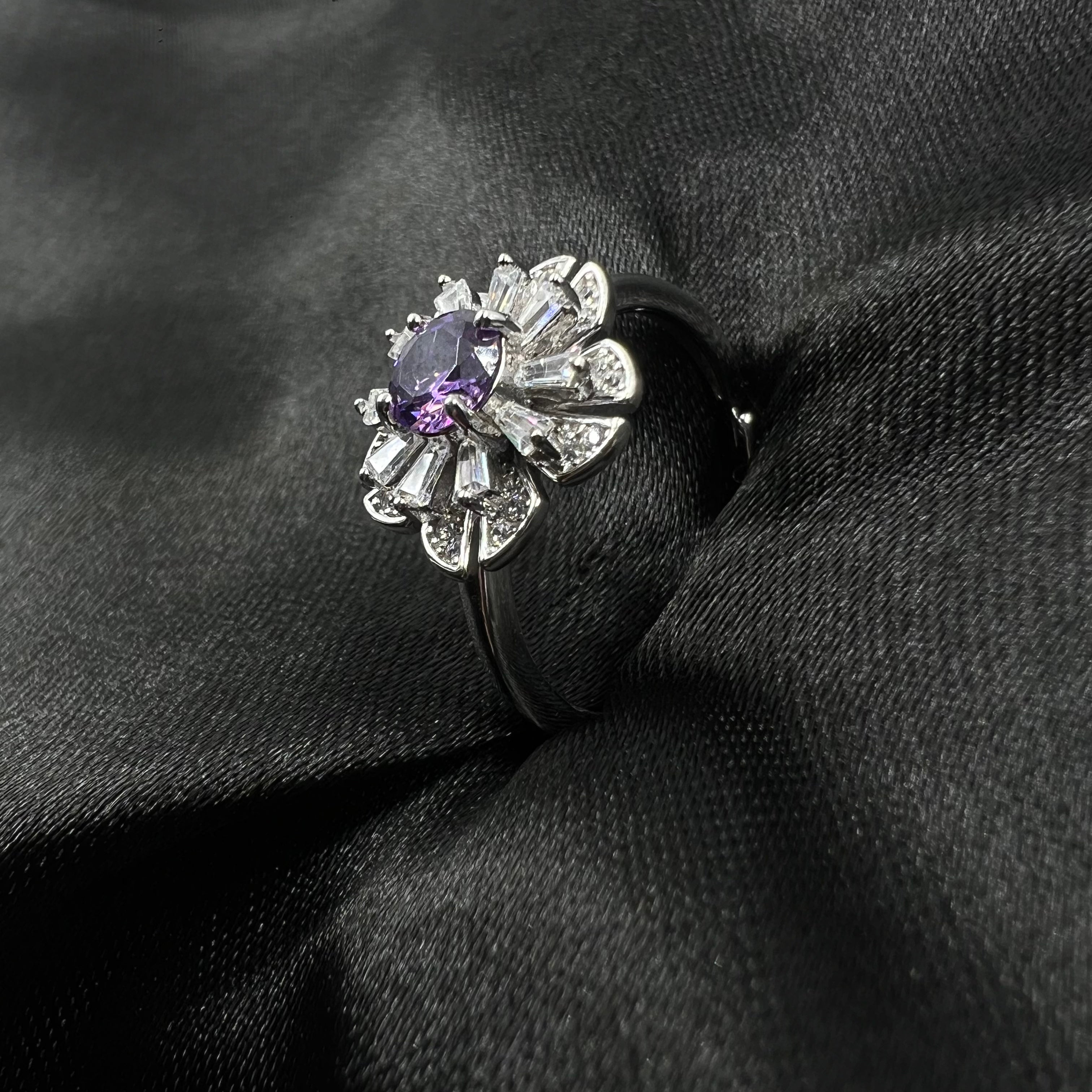 Violet Kiss Ring