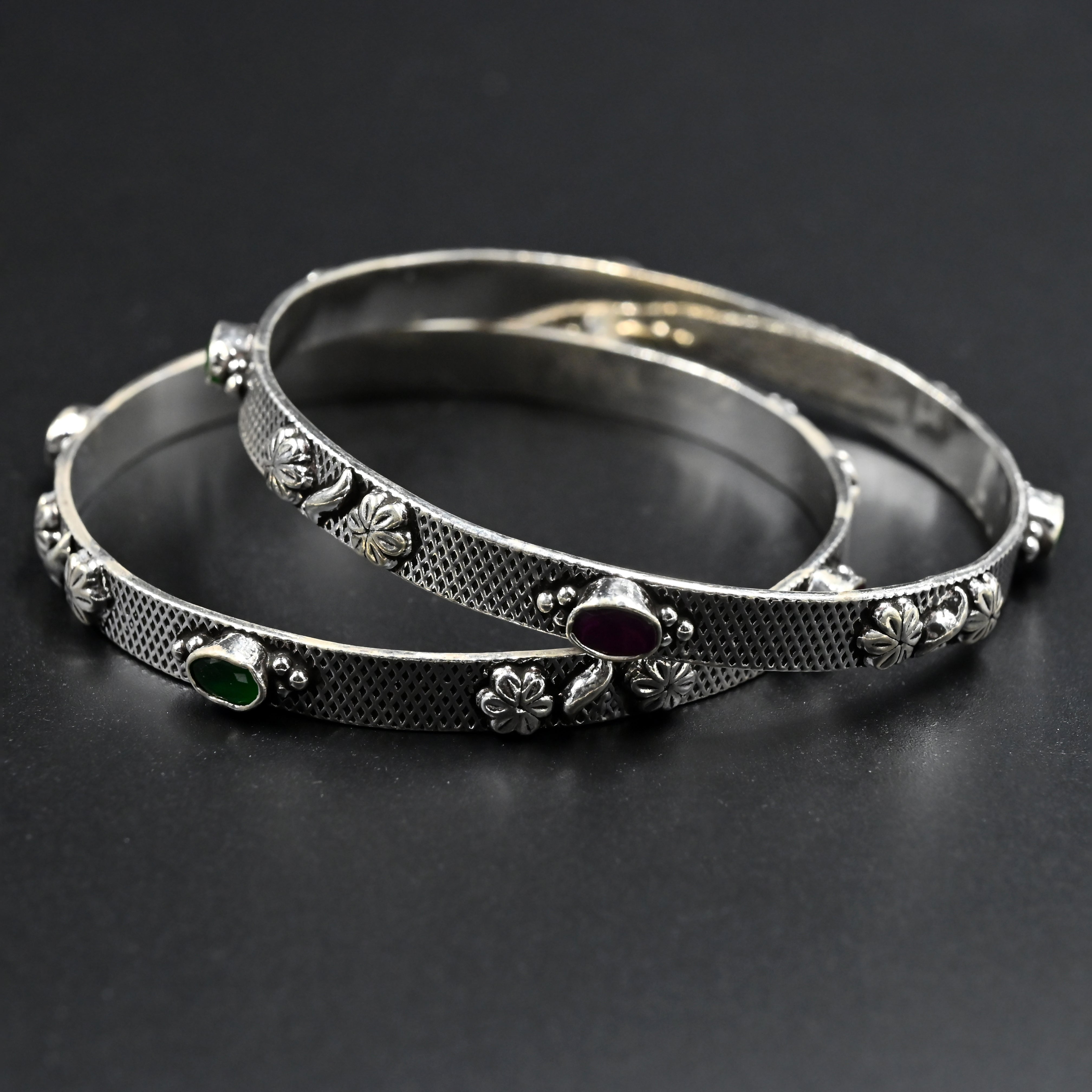 designer prakriti silver bangles