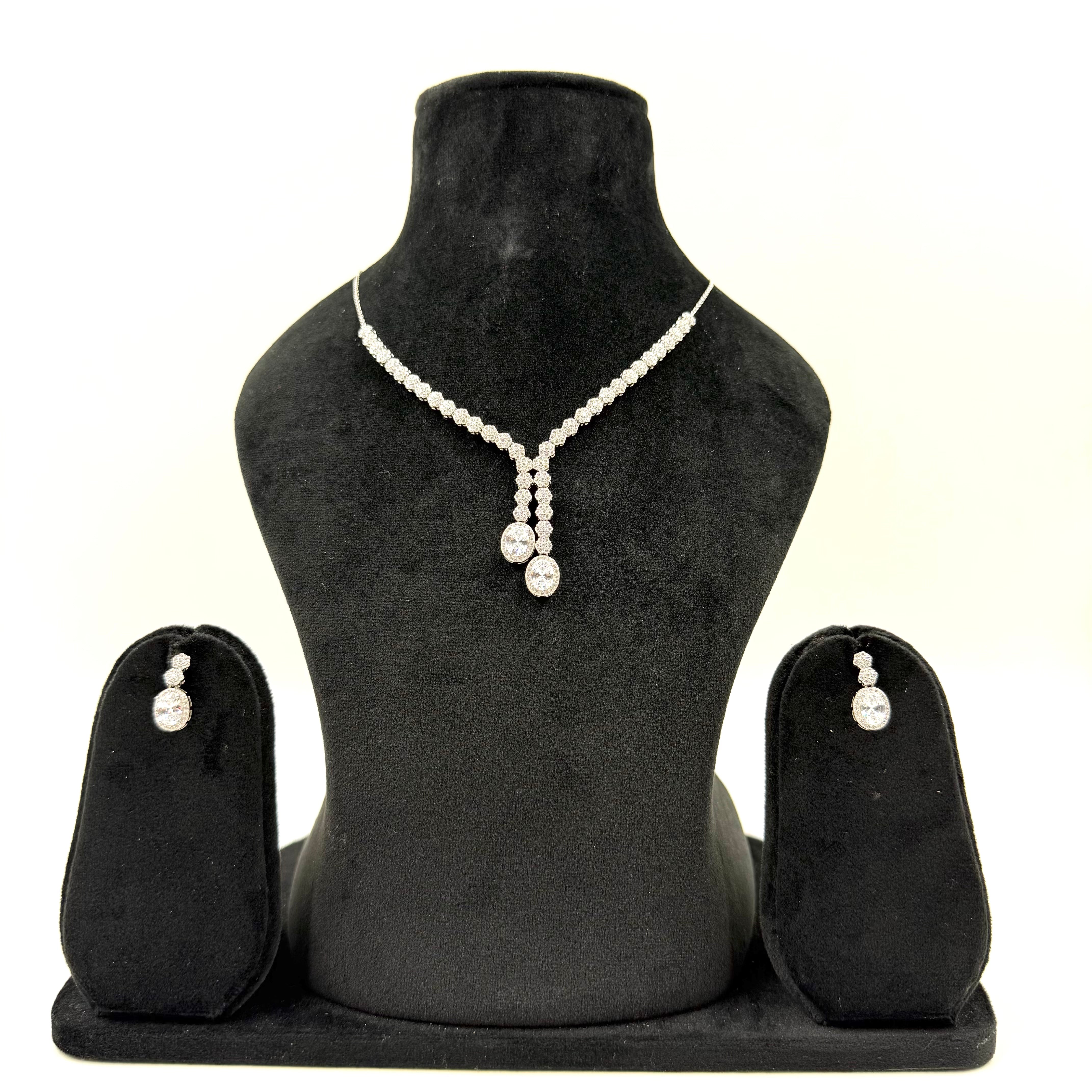 Double drop white necklace in 925 silver