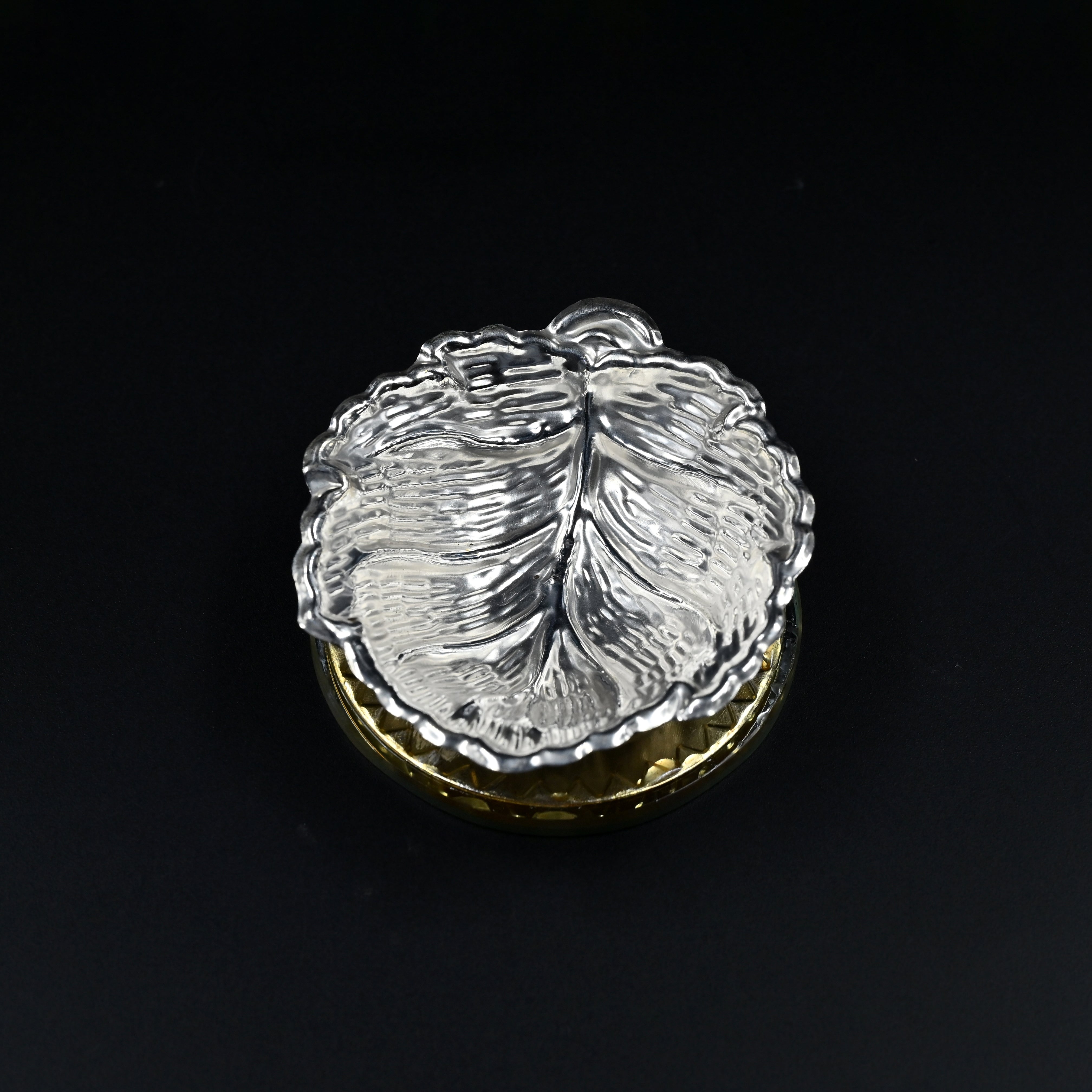 Dual tone leaf diya silver for pooja