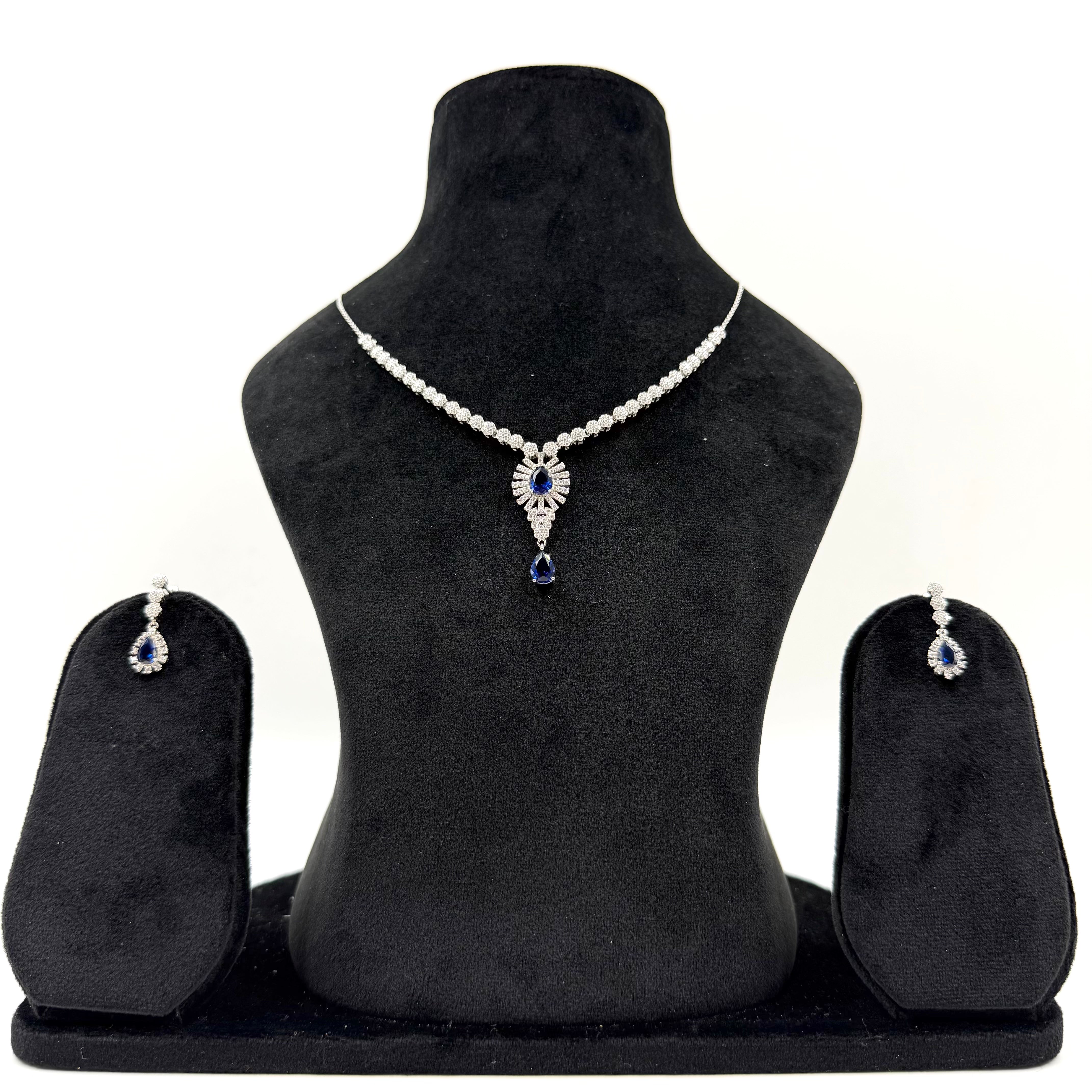 Elegant blue stone hang necklace