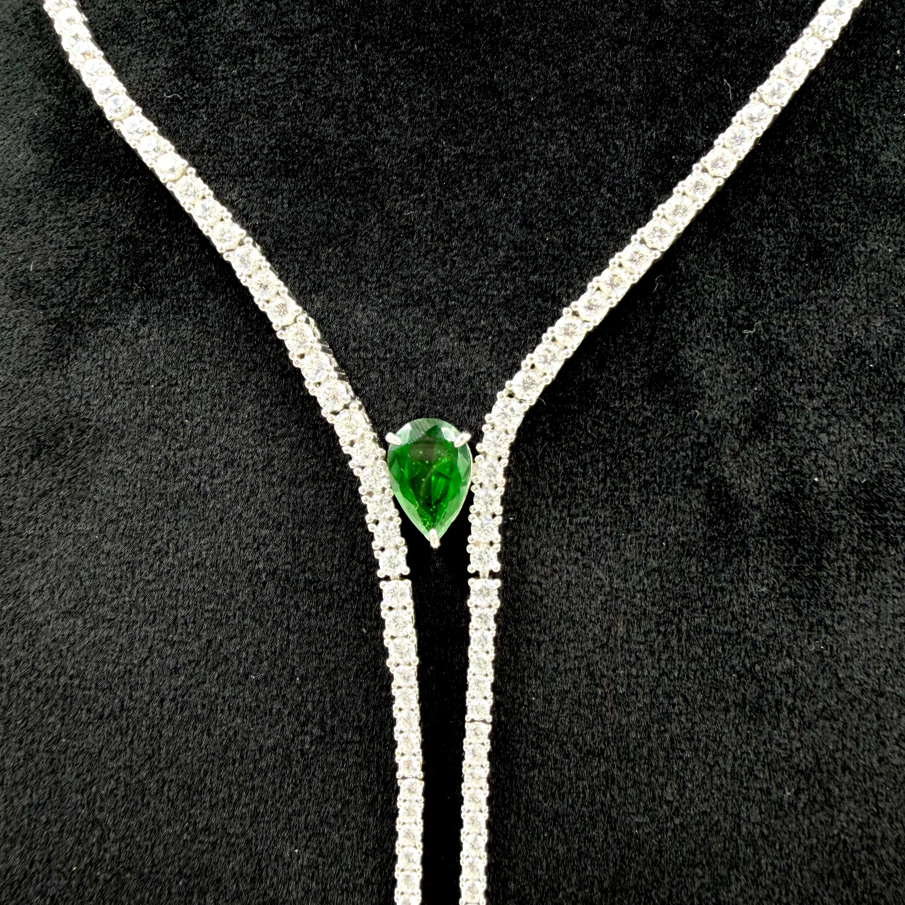 Elegant emerald drop necklace for women