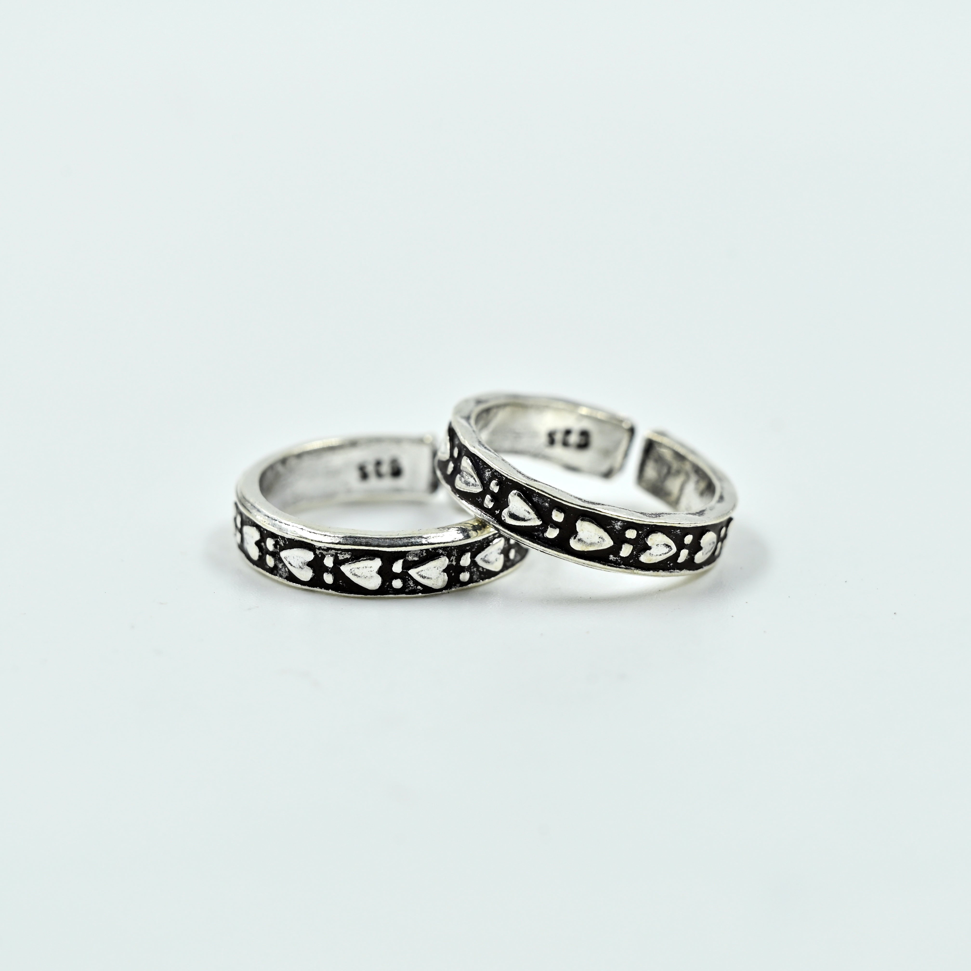Elegant Jeevika toe ring