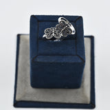Elegant Mehira toe ring