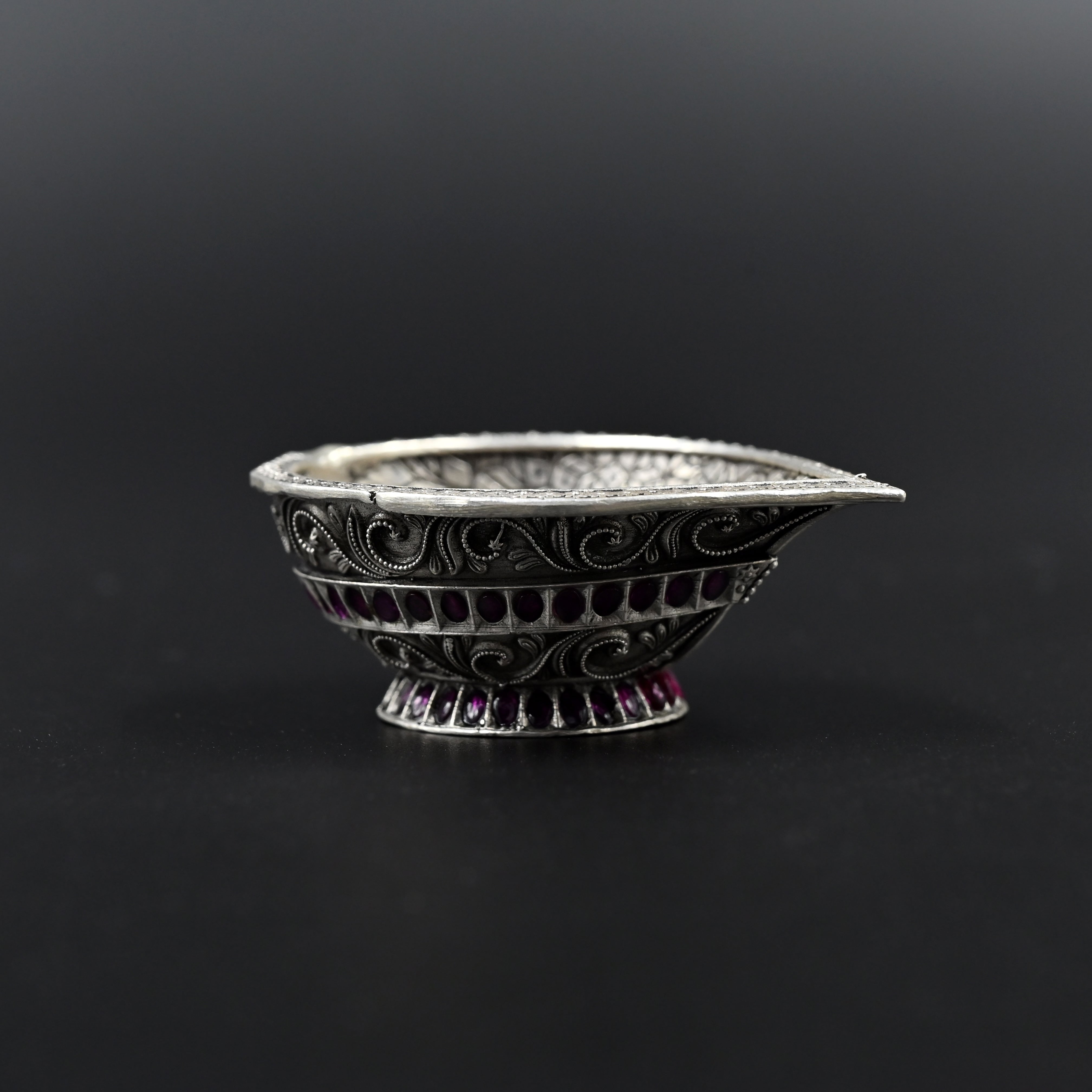 Elegant Silver Rajsi Pooja Thali Set