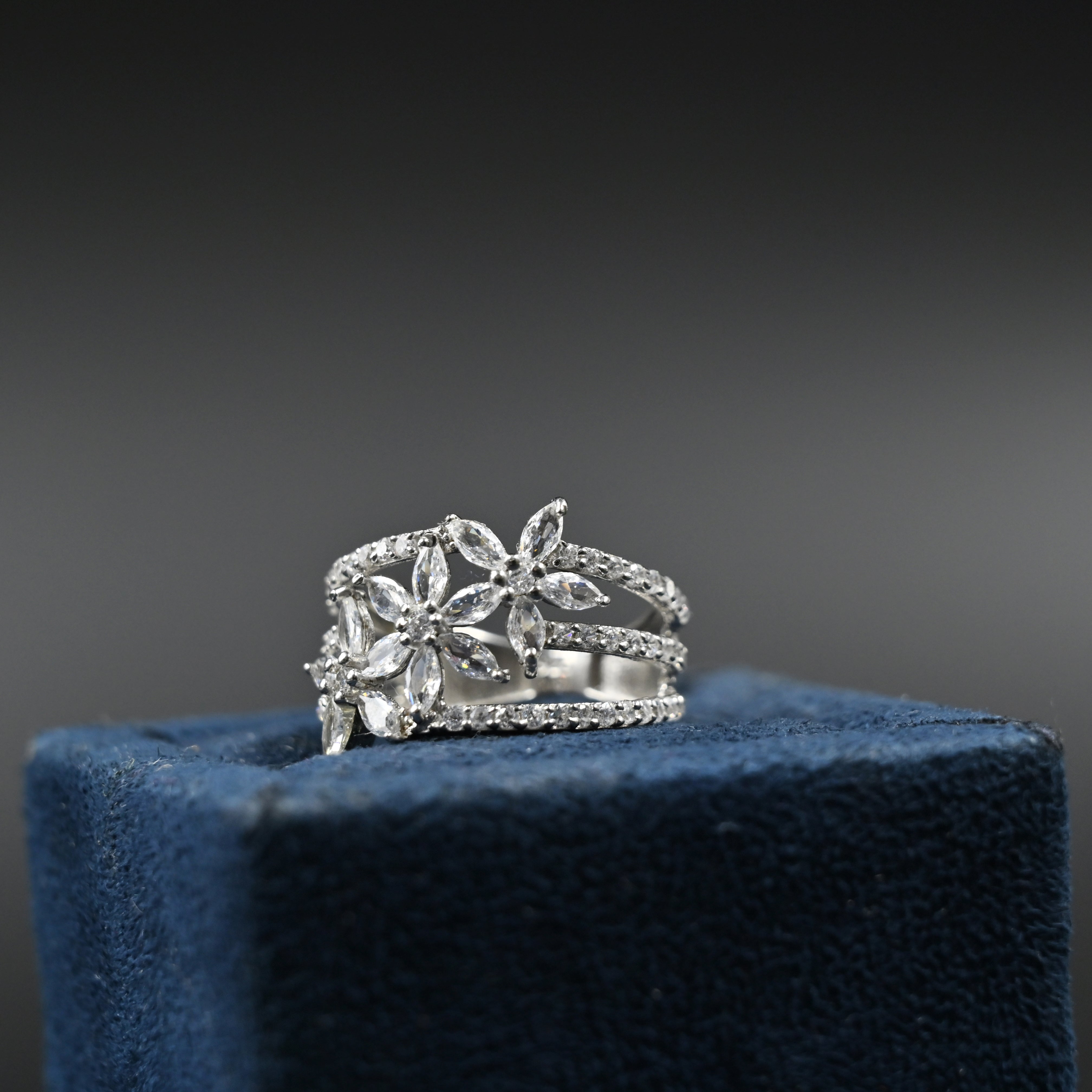 Fiora ring in 925 silver