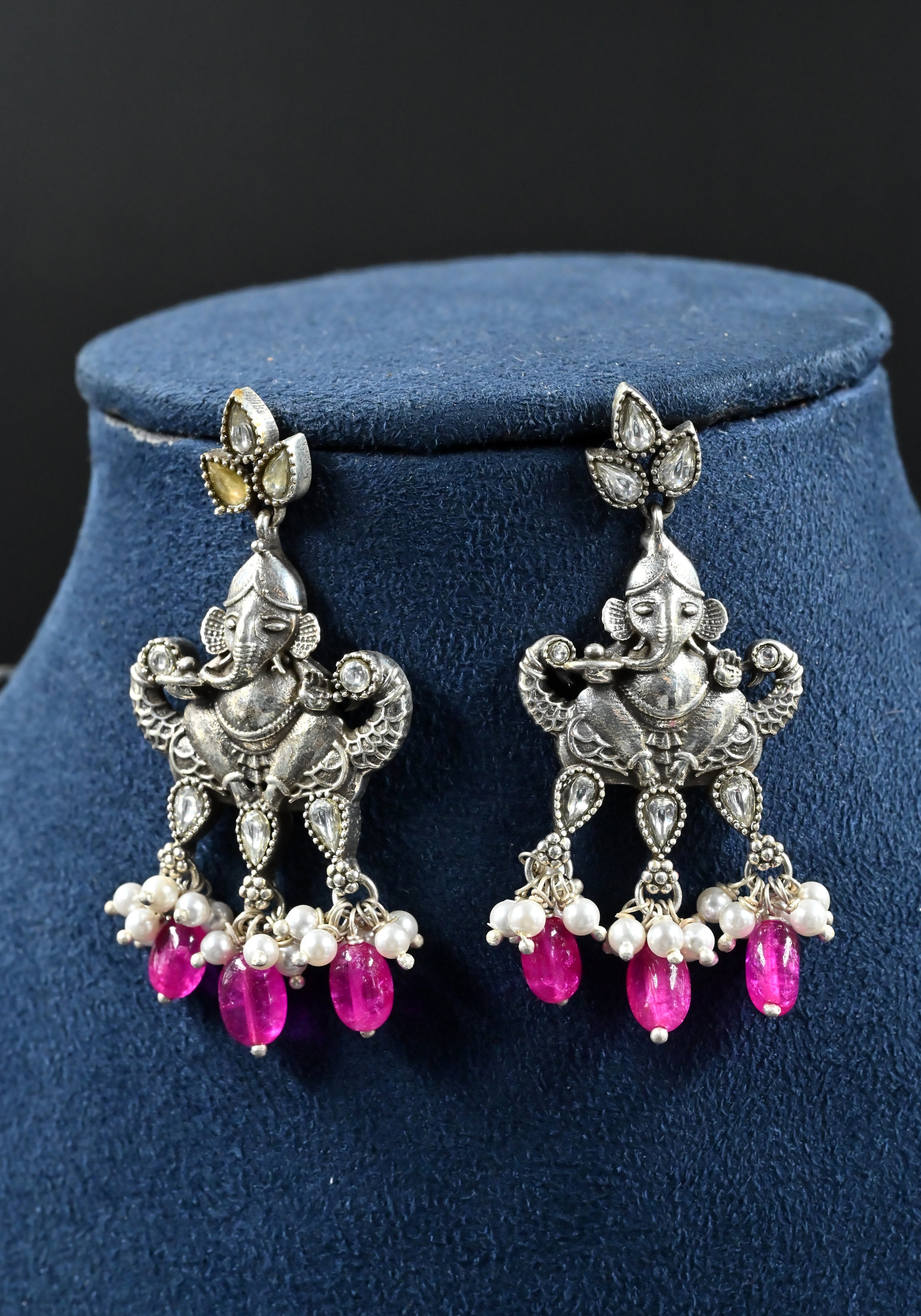 Ganesha motif silver necklace set