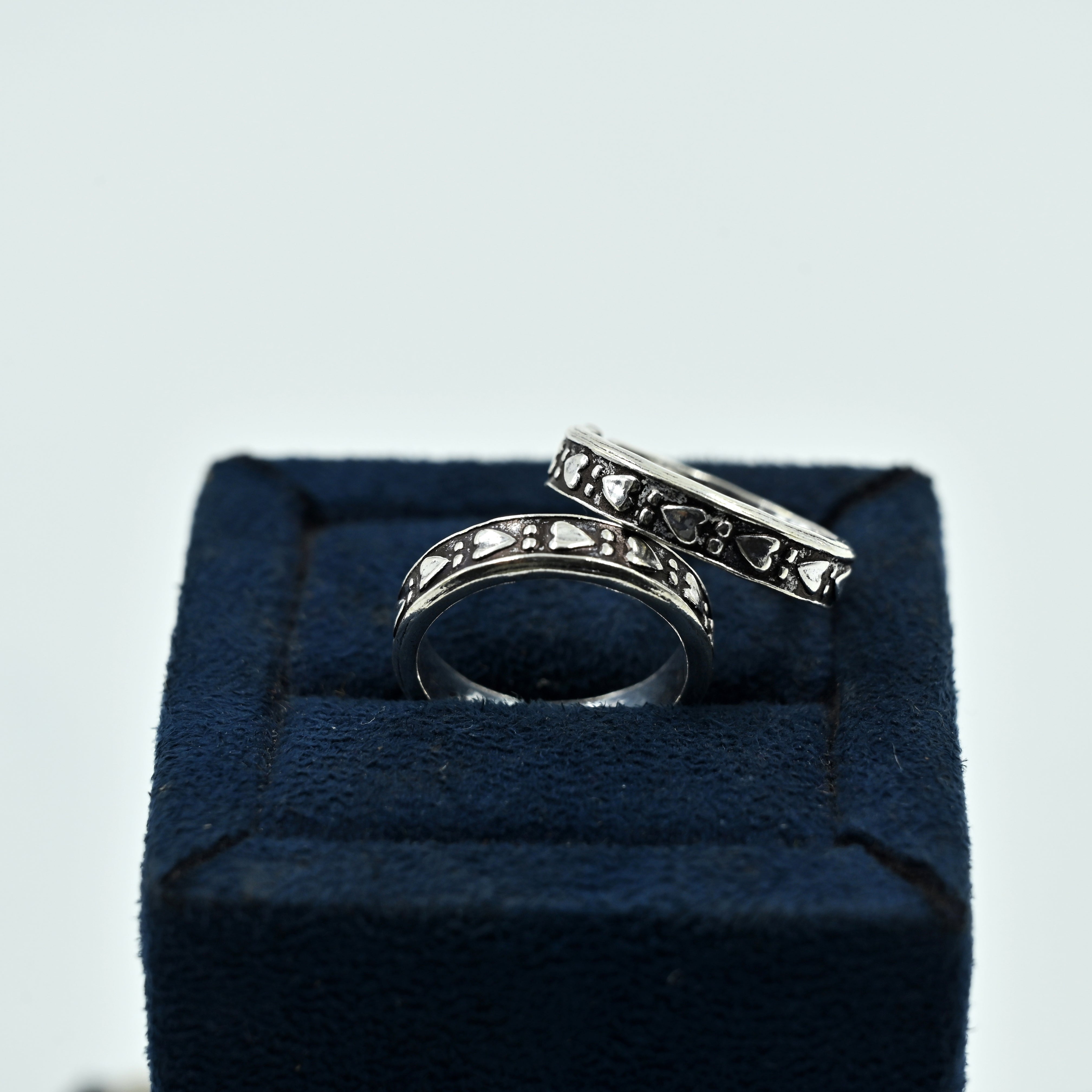 Jeevika toe ring in 925 silver