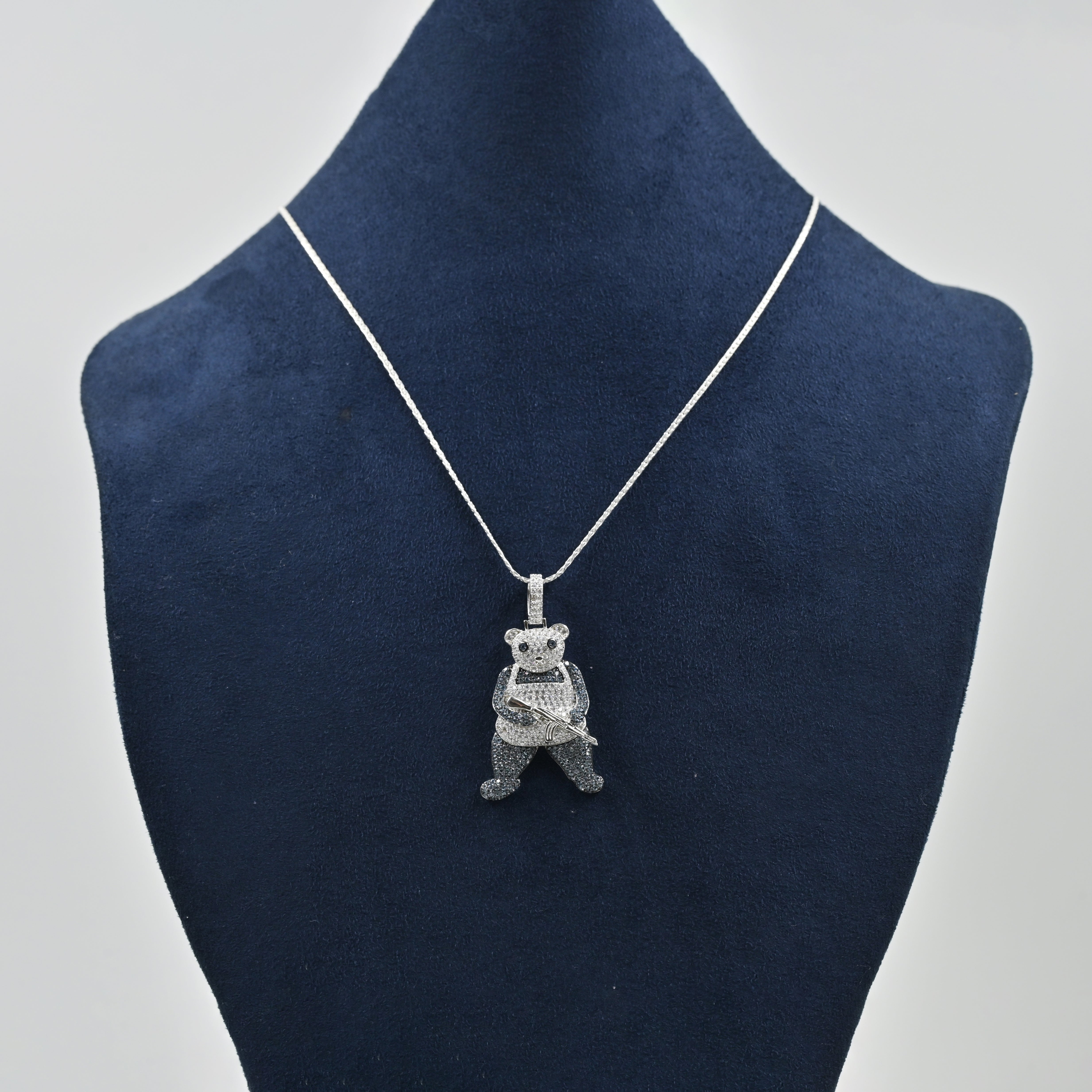 Killer Teddy pendant crafted in 925 silver