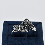Mehira toe ring in 925 silver