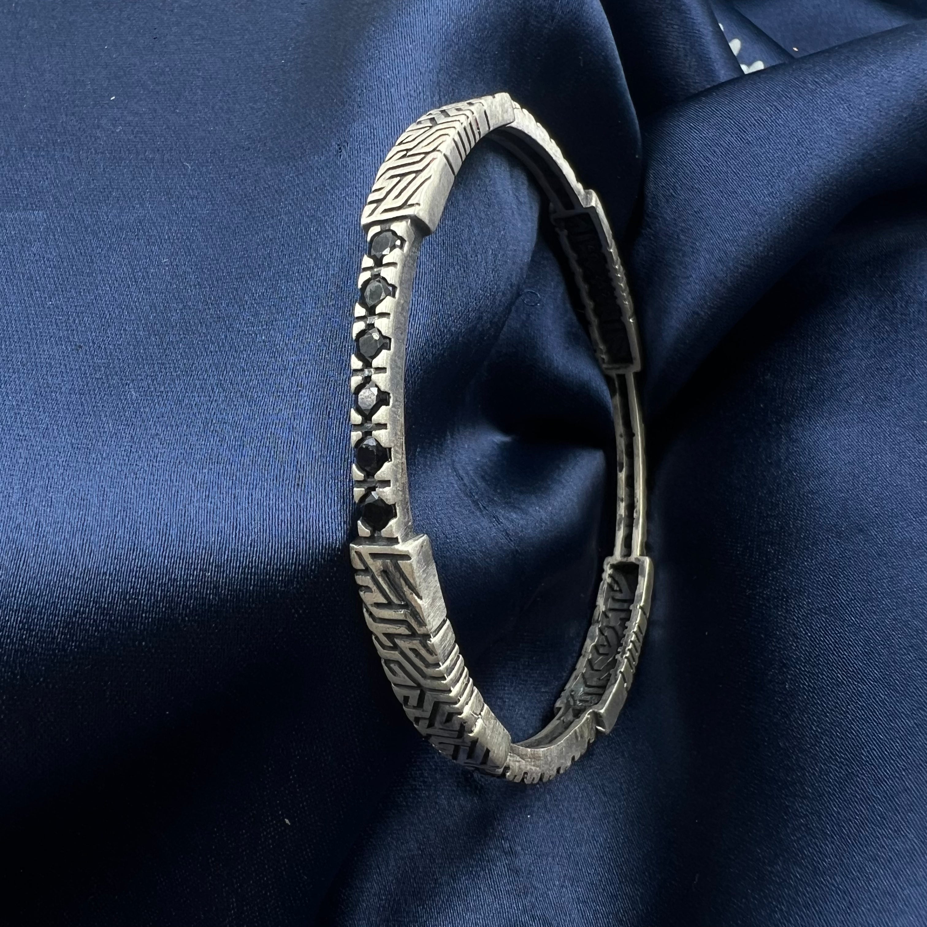 mira bangles classic