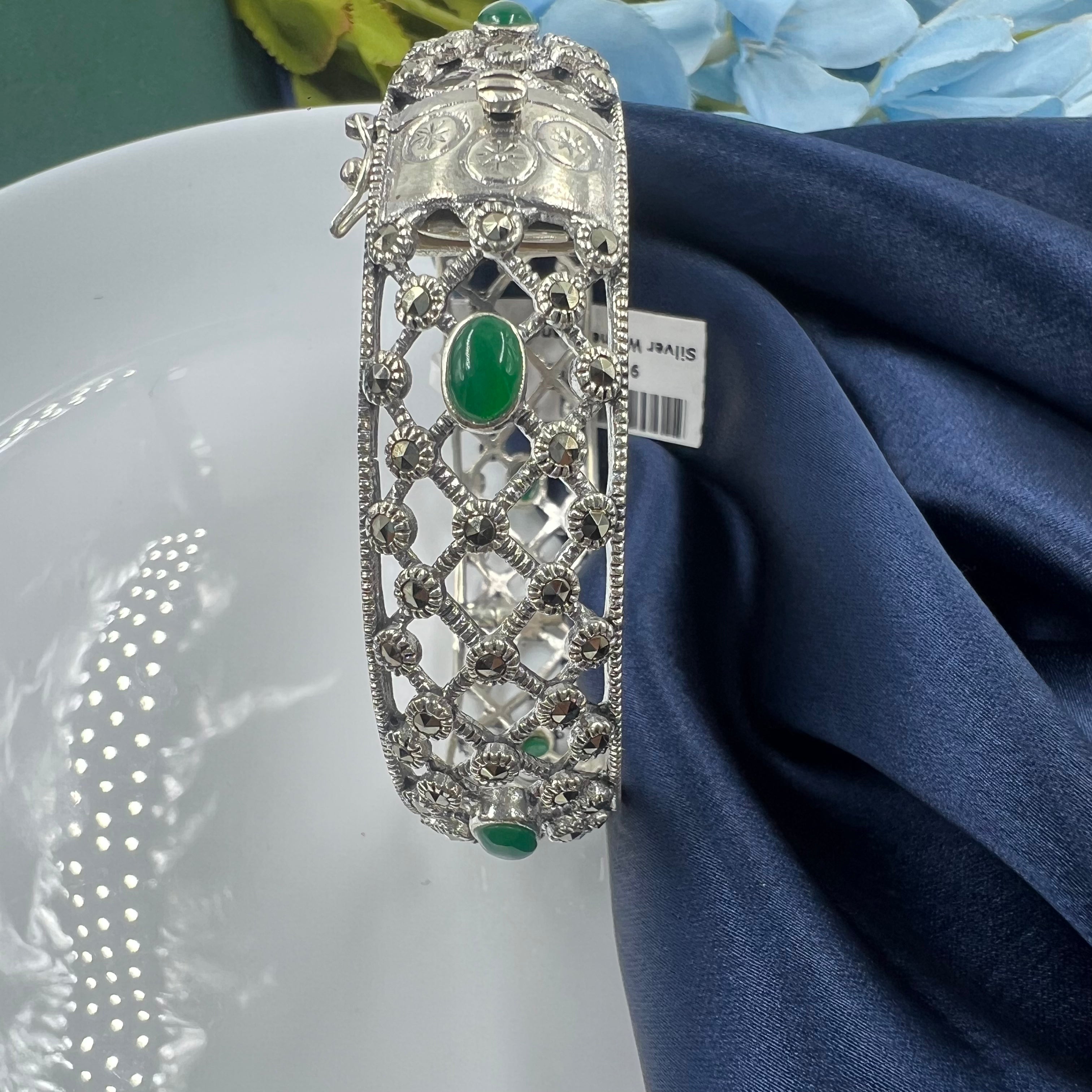 modern saanvi silver