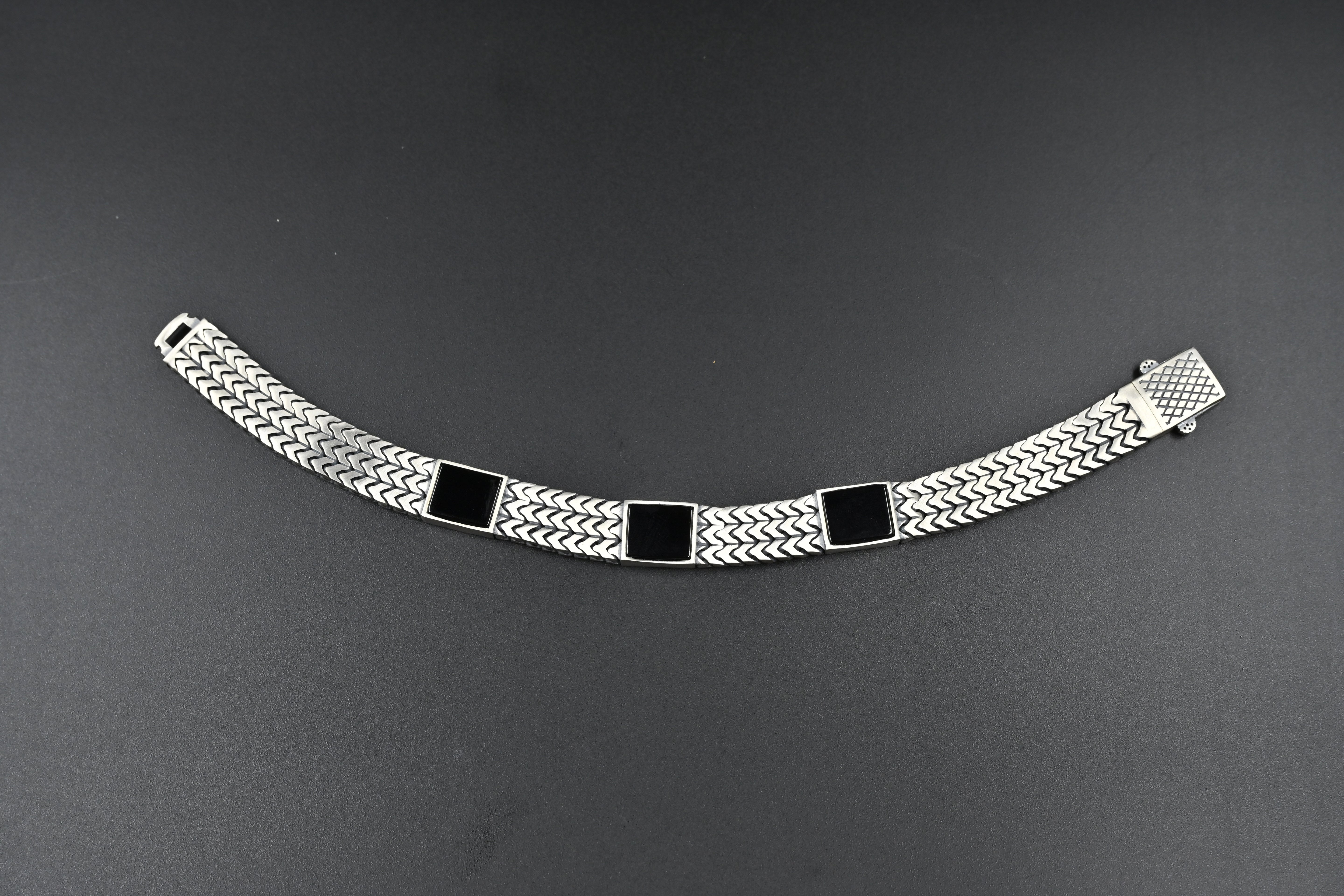 Noir Links 925 silver bracelet