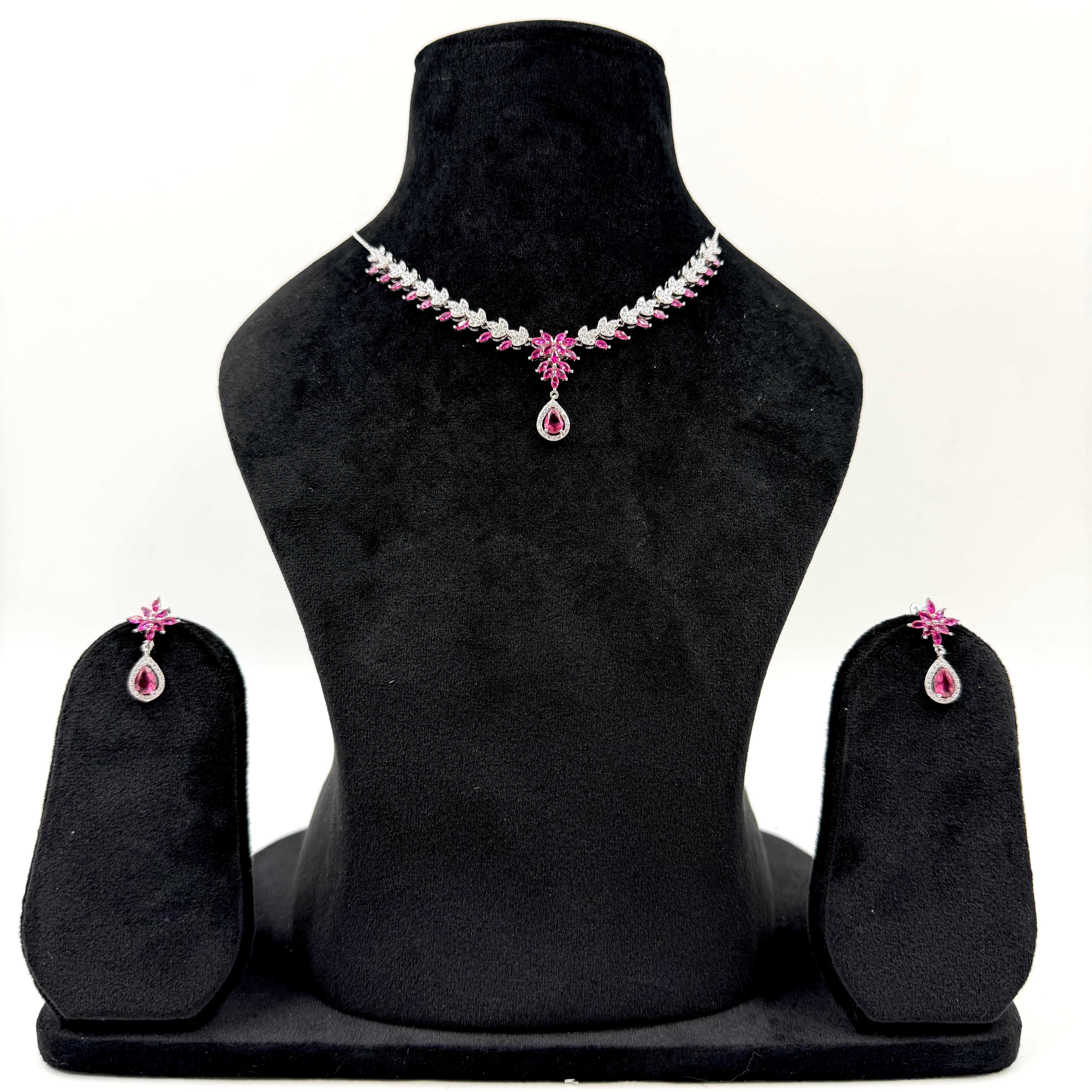Pink stone necklace in 925 silver