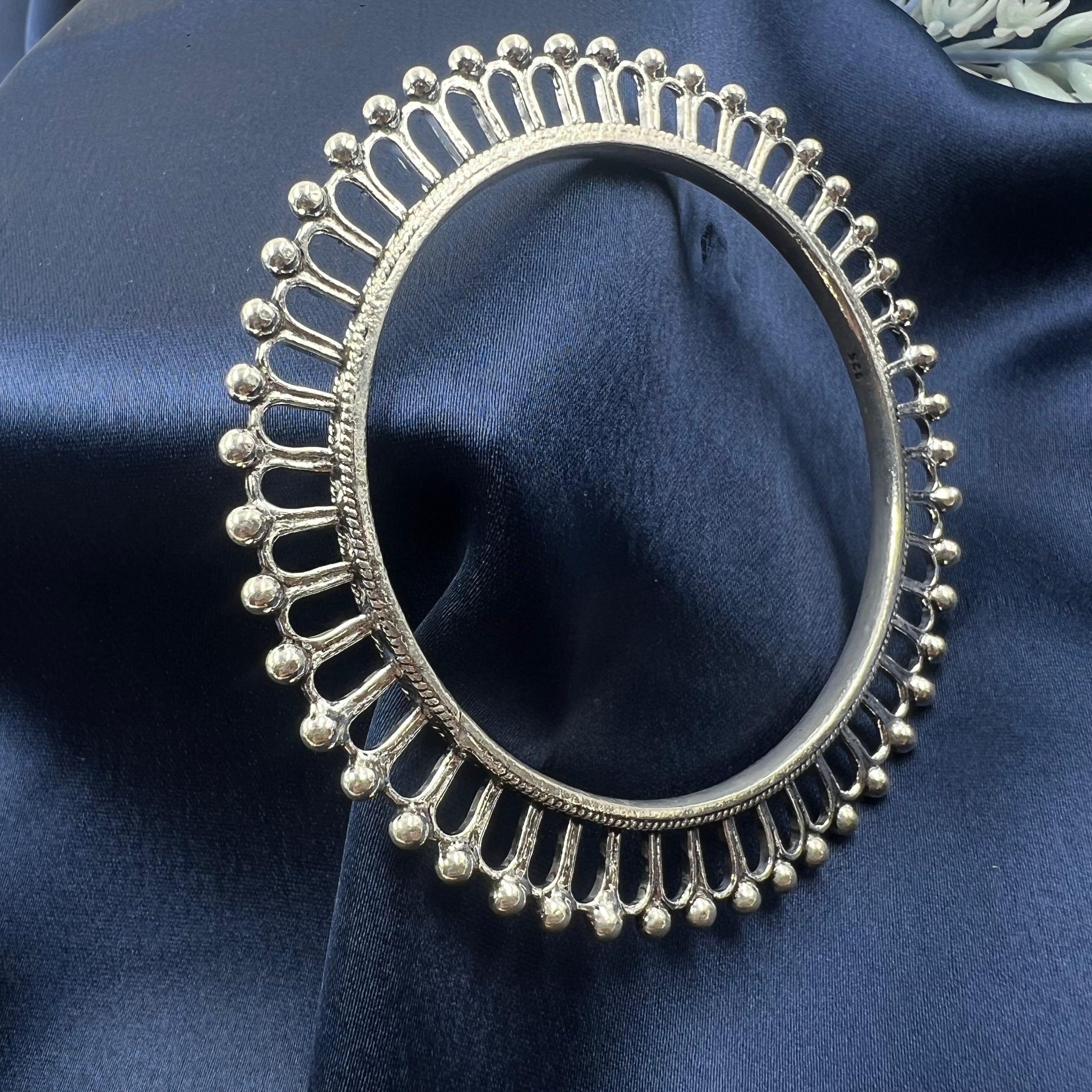 premium aarini silver bangles