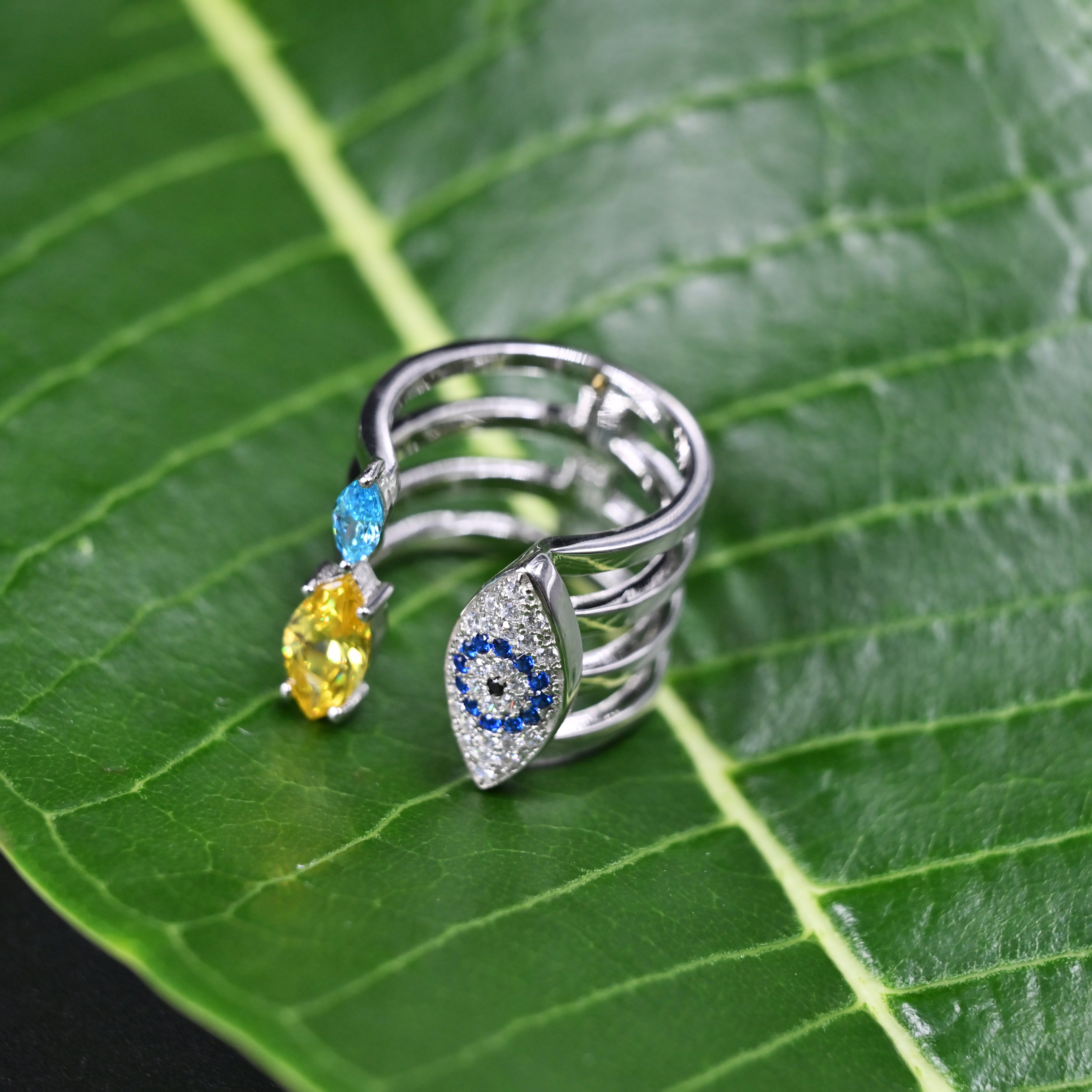 Prism Eye ring in 925 silver