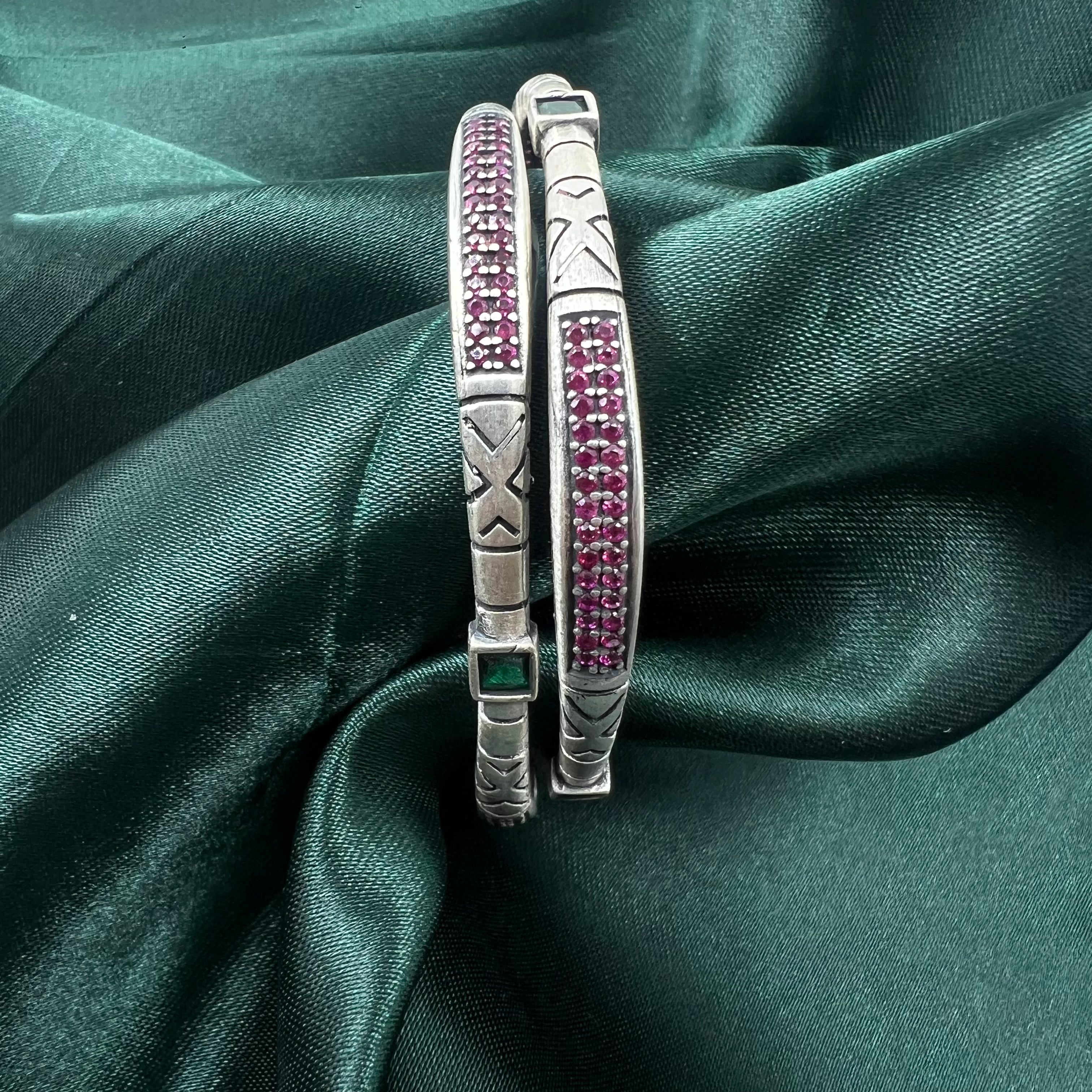 refined riva bangles design