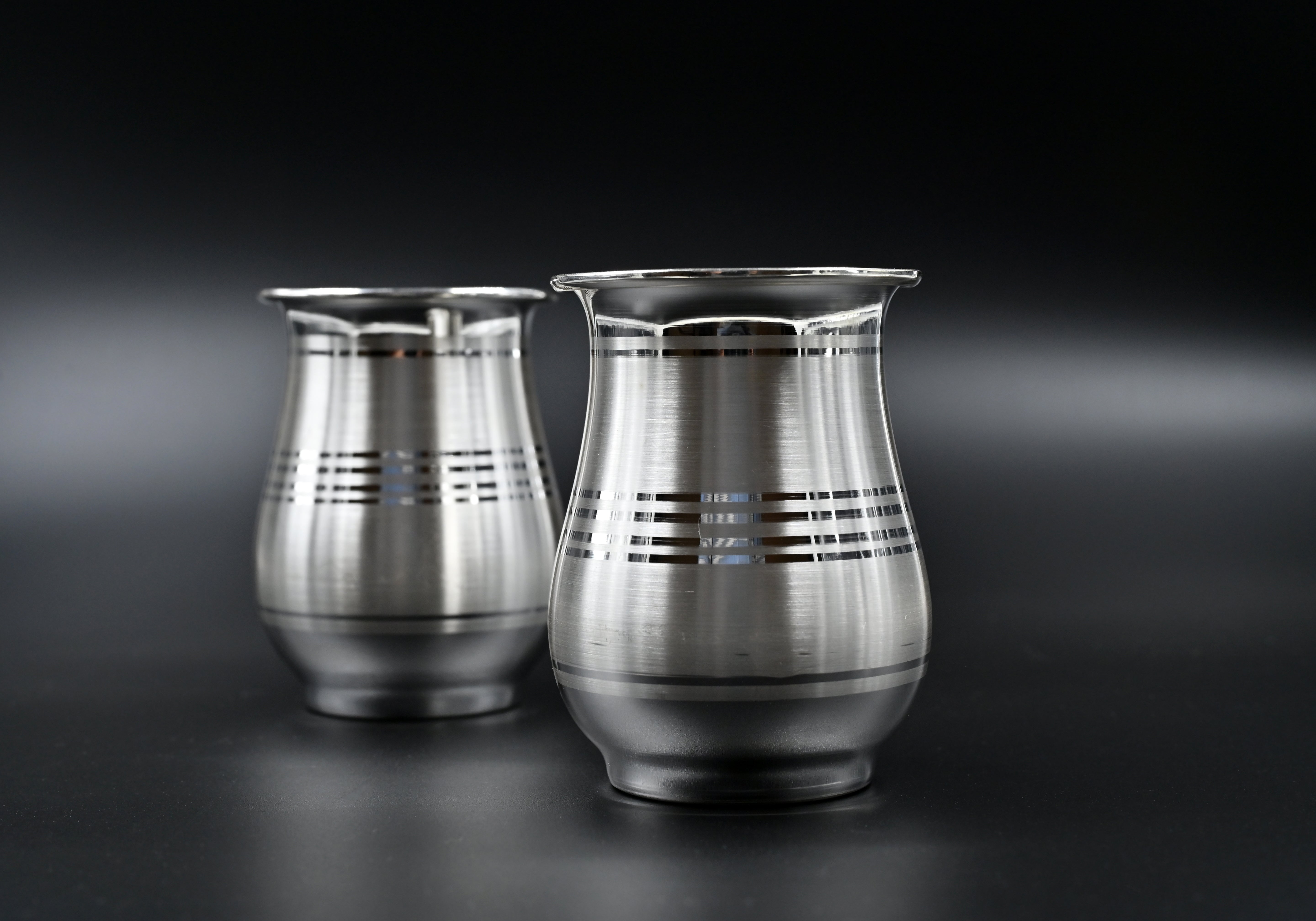 Detailed view of 925 silver Reva glass