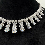 Short white necklace crafted in 925 silver