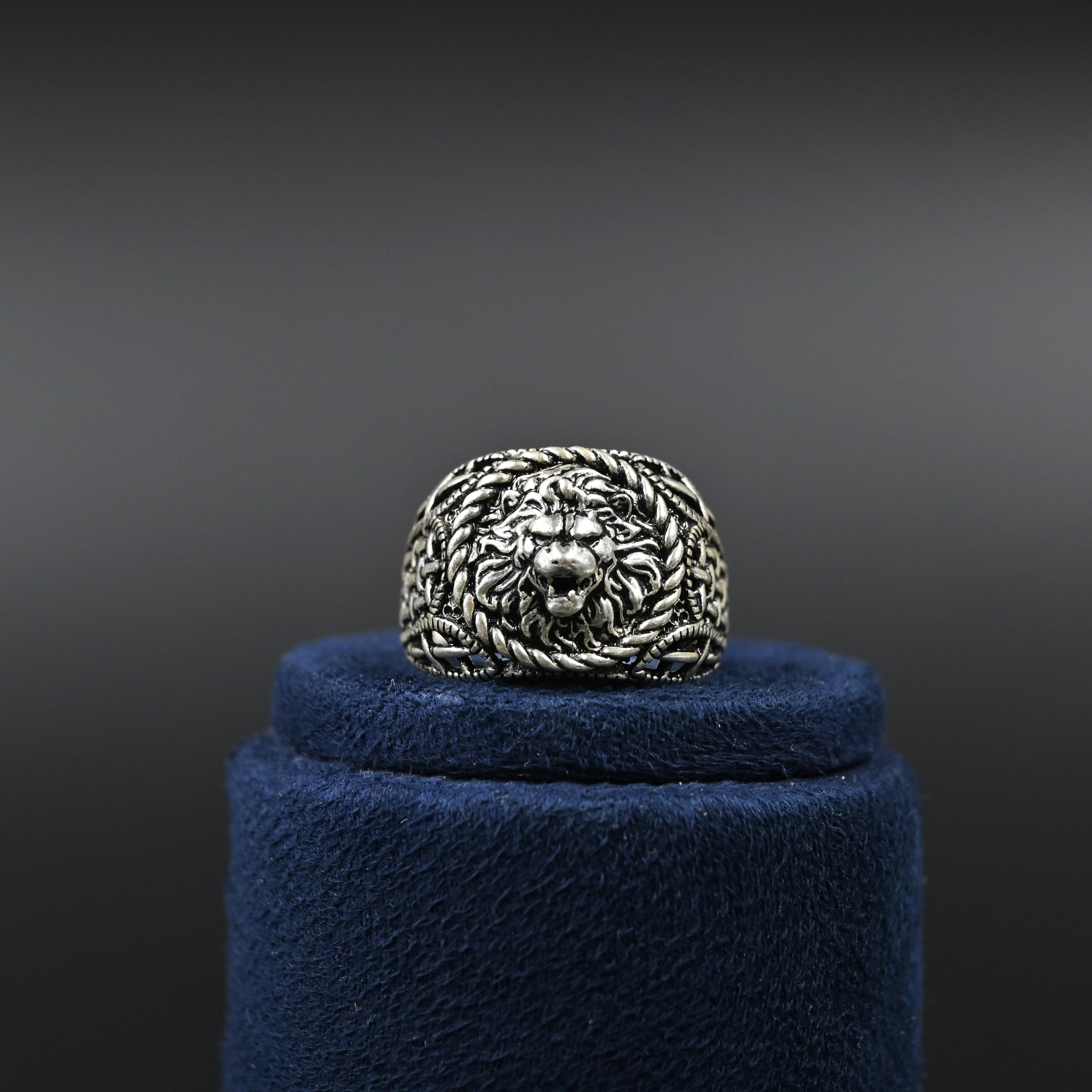 Roar Ring