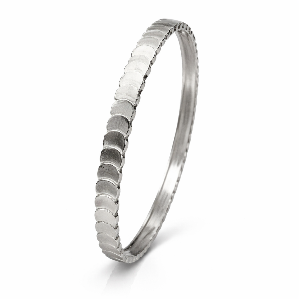 sleek aurelia silver bangle