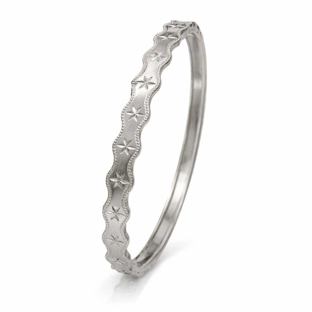 sleek edge silver bangle