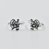 Sleek silver Mayuraah toe ring